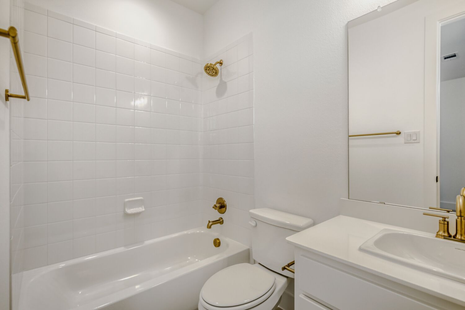 2230 Prickly Cactus - Full Bathroom