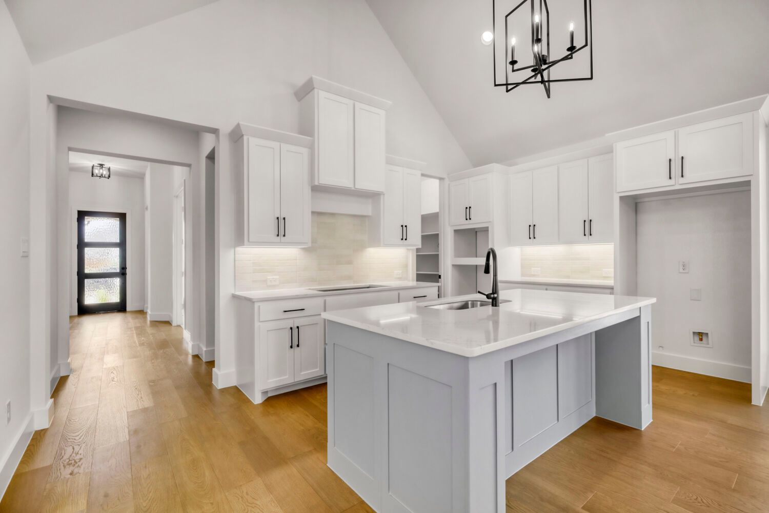 4312 Double Diamond - Kitchen