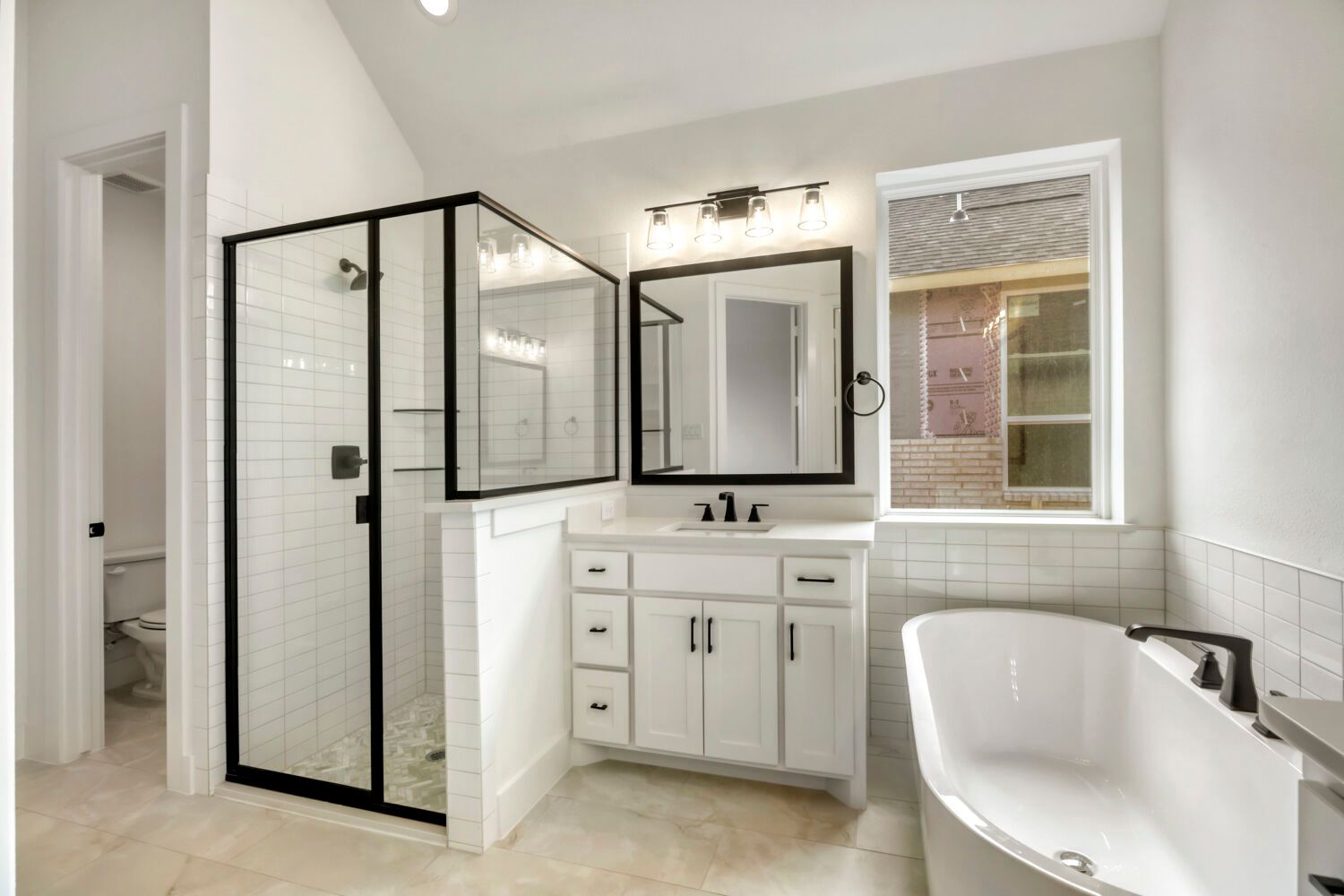 4312 Double Diamond - Primary Bathroom
