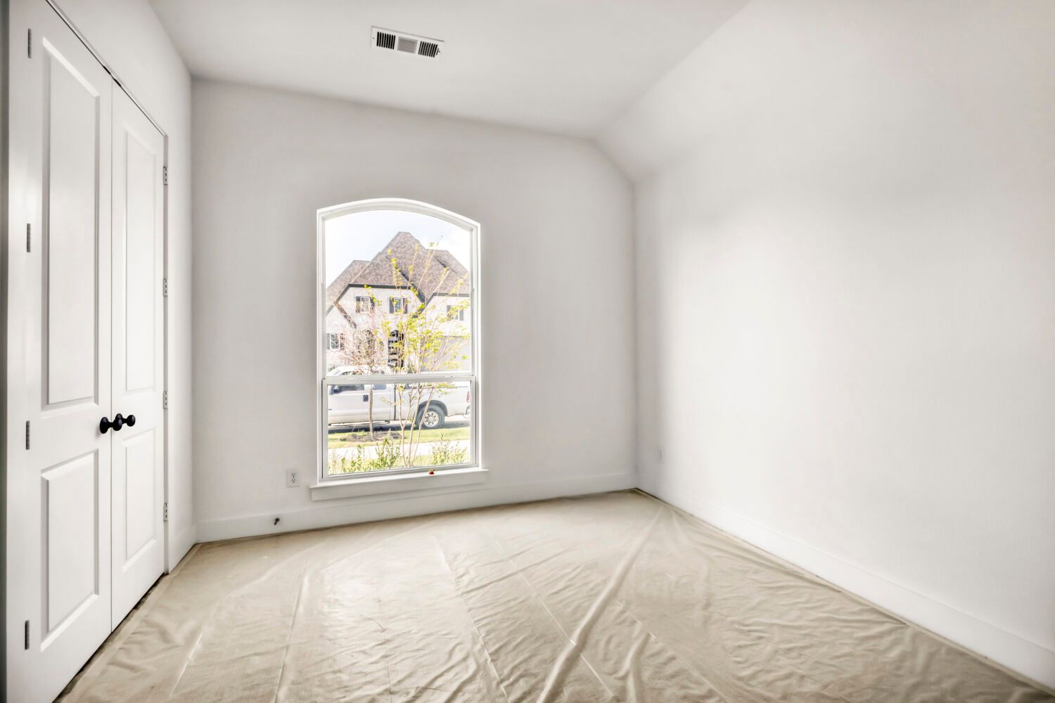 4312 Double Diamond - Bedroom