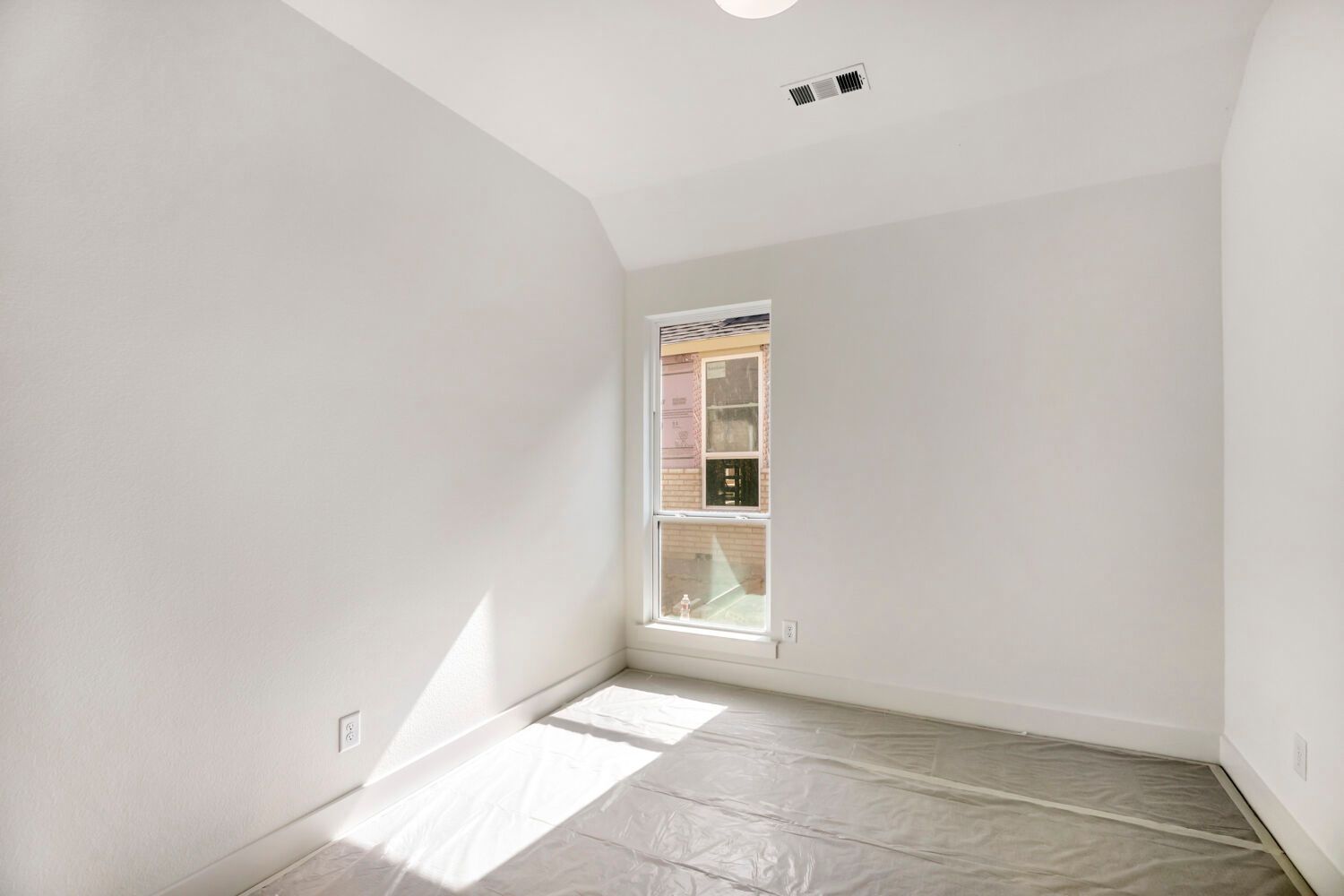 4312 Double Diamond - Bedroom