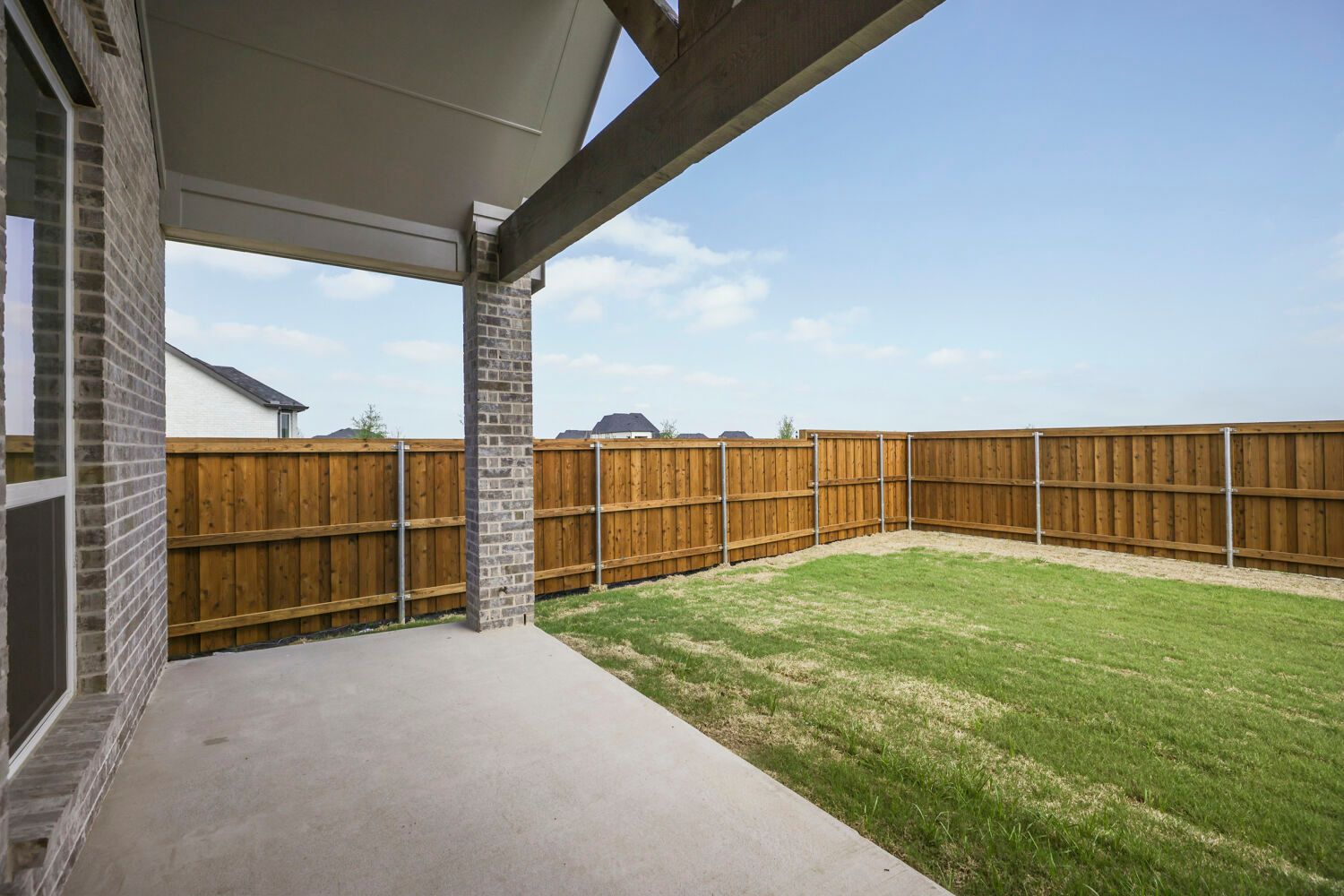 4312 Double Diamond - Patio