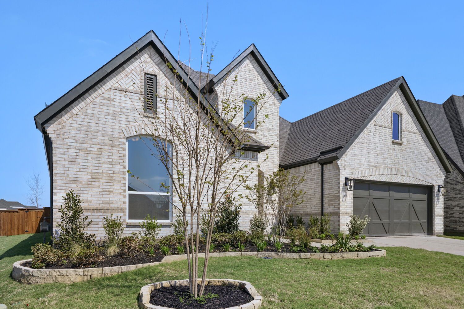 4121 Trellis - Front Elevation