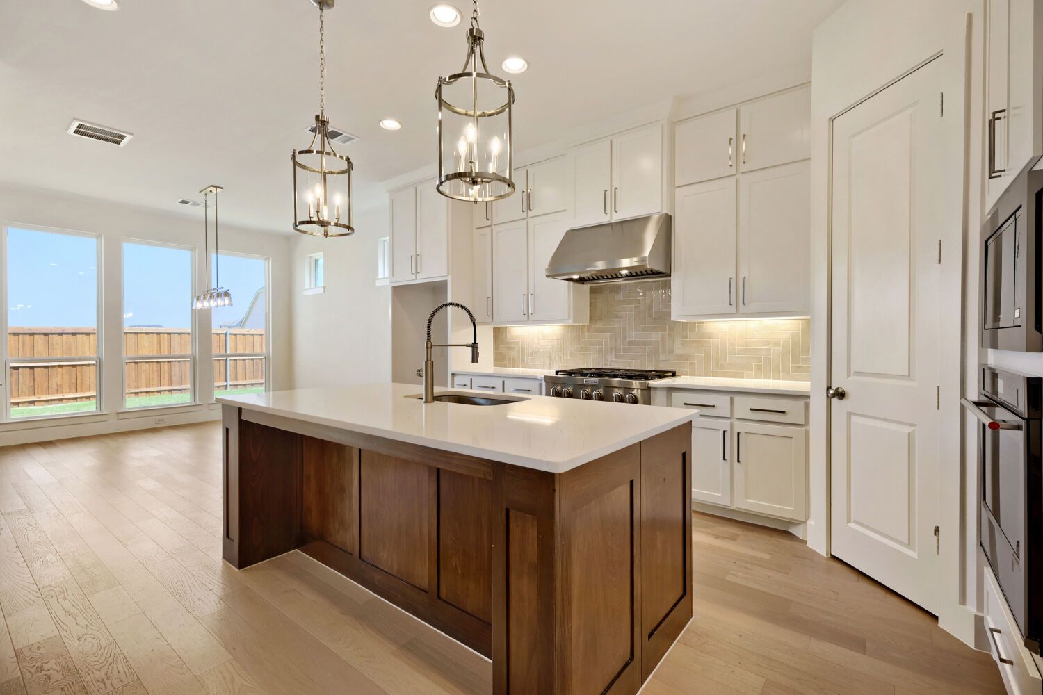 4121 Trellis - Kitchen