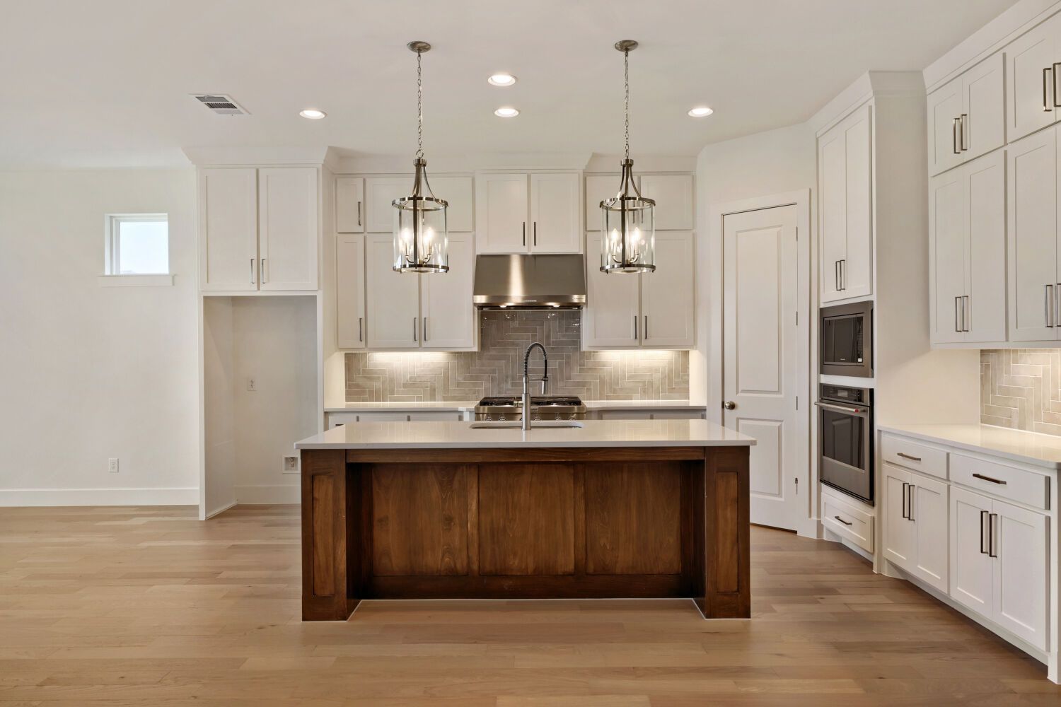 4121 Trellis - Kitchen