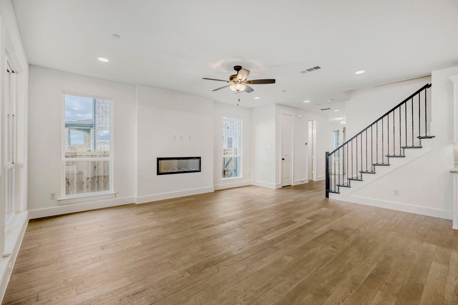 3112 Sir River - Living Area