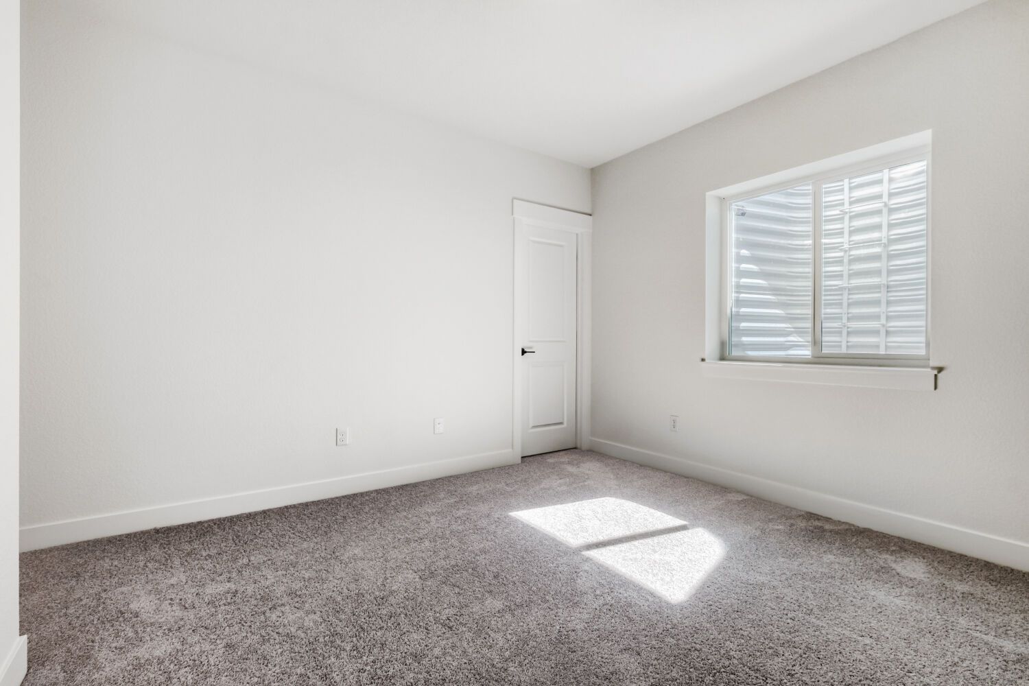 8777 San Diego - Bedroom