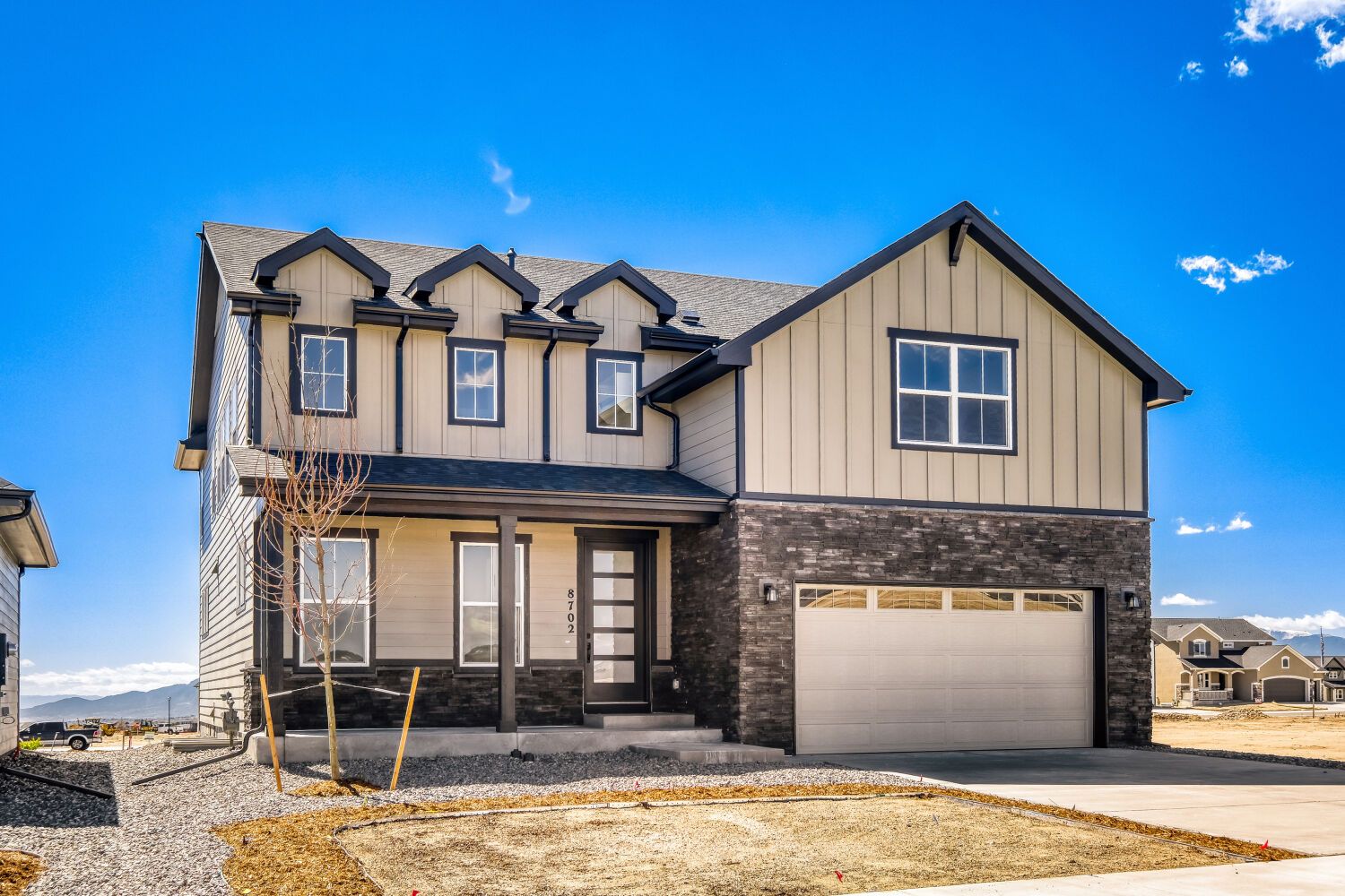8702 Long Beach - Front Elevation