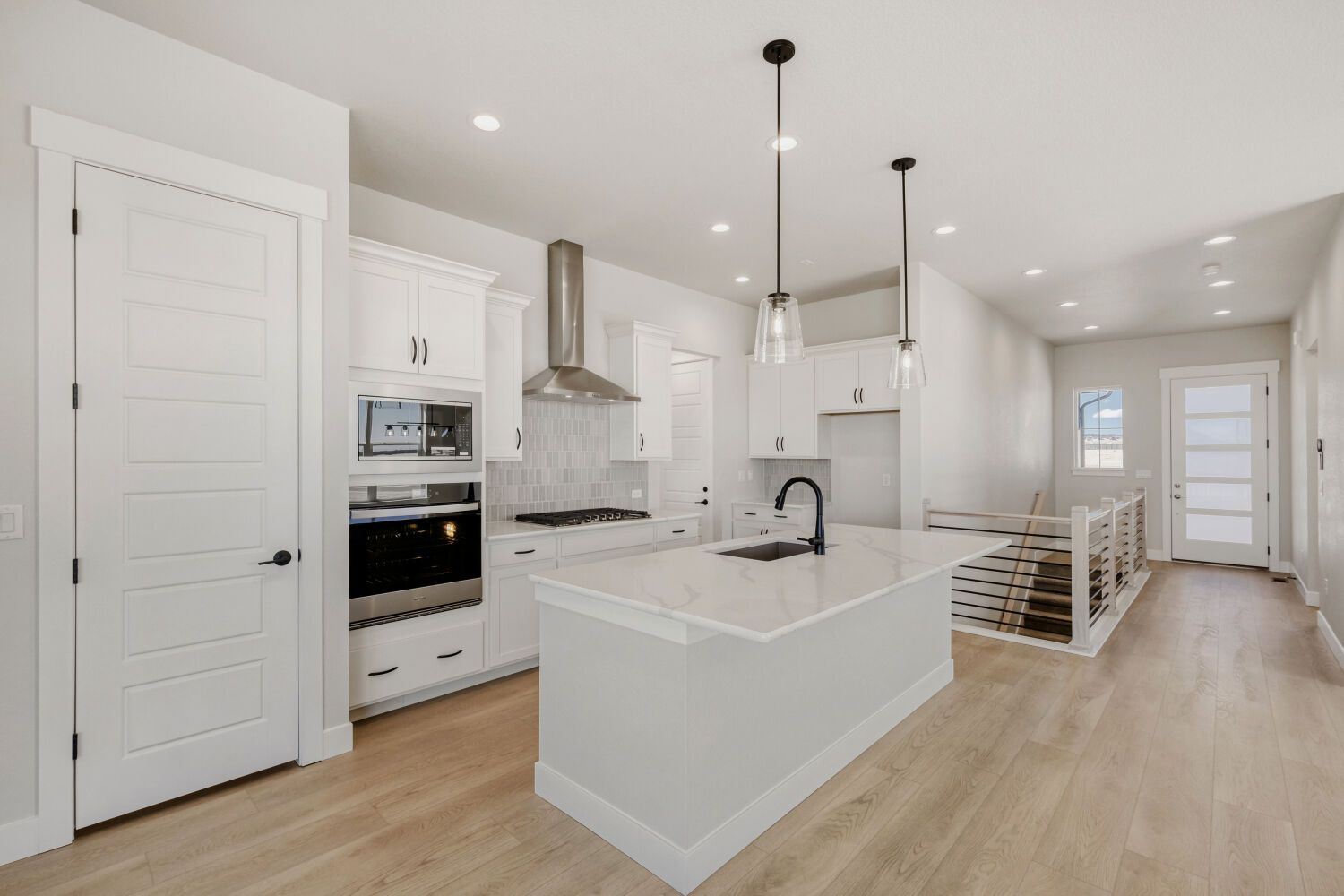 8720 San Diego - Kitchen