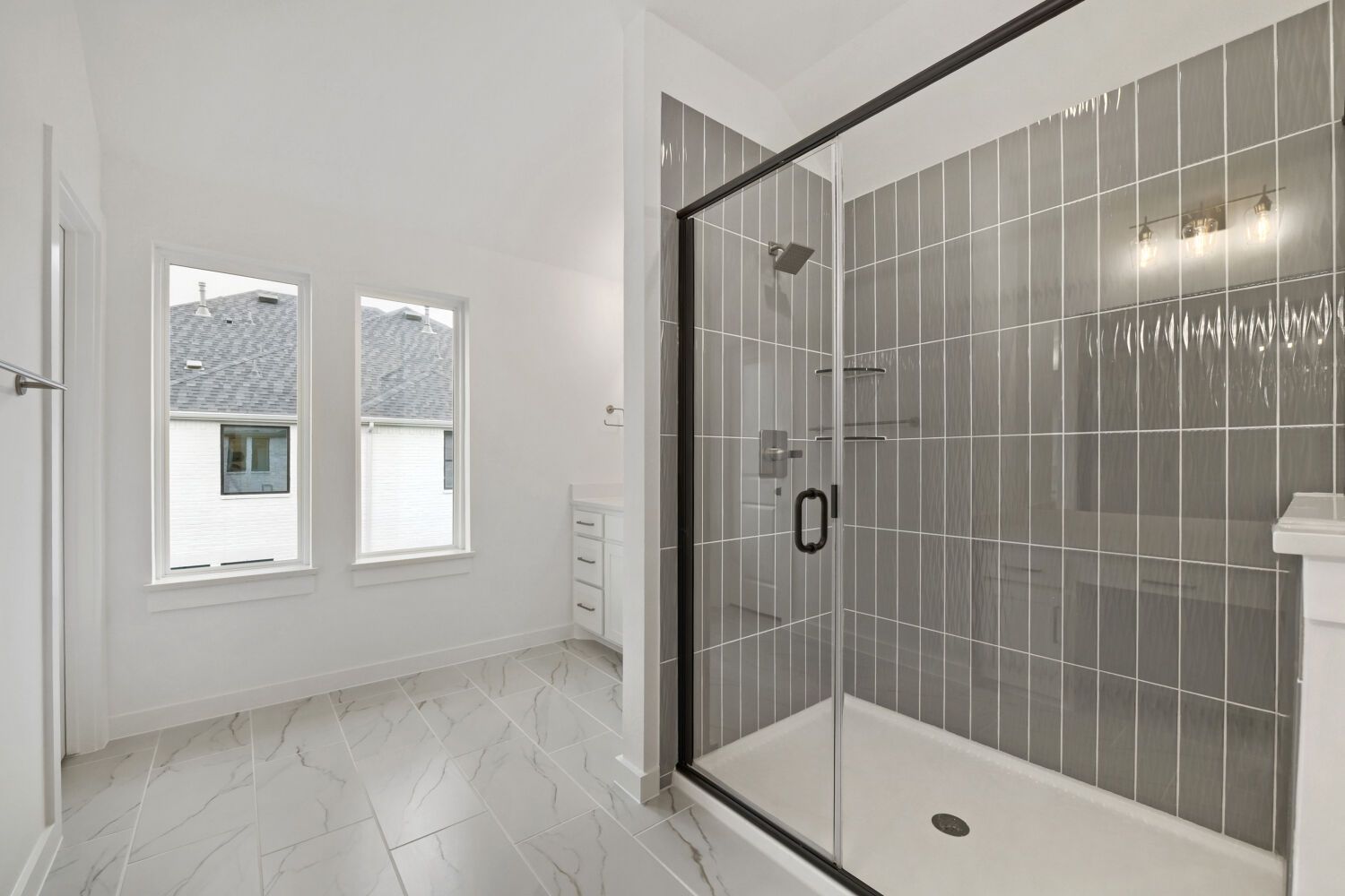 3237 Vaquero - Full Bathroom