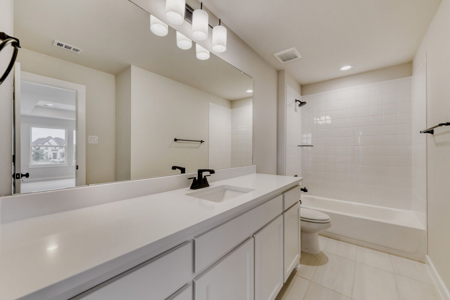 3245 Vaquero - Full Bathroom