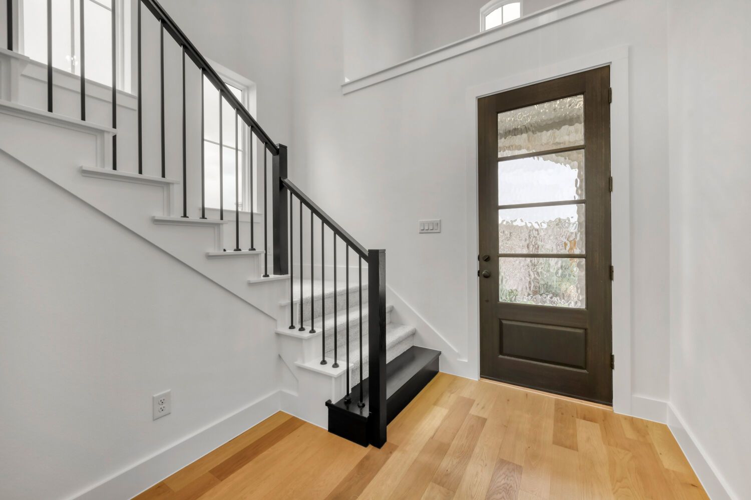 3420 Brocco - Entry