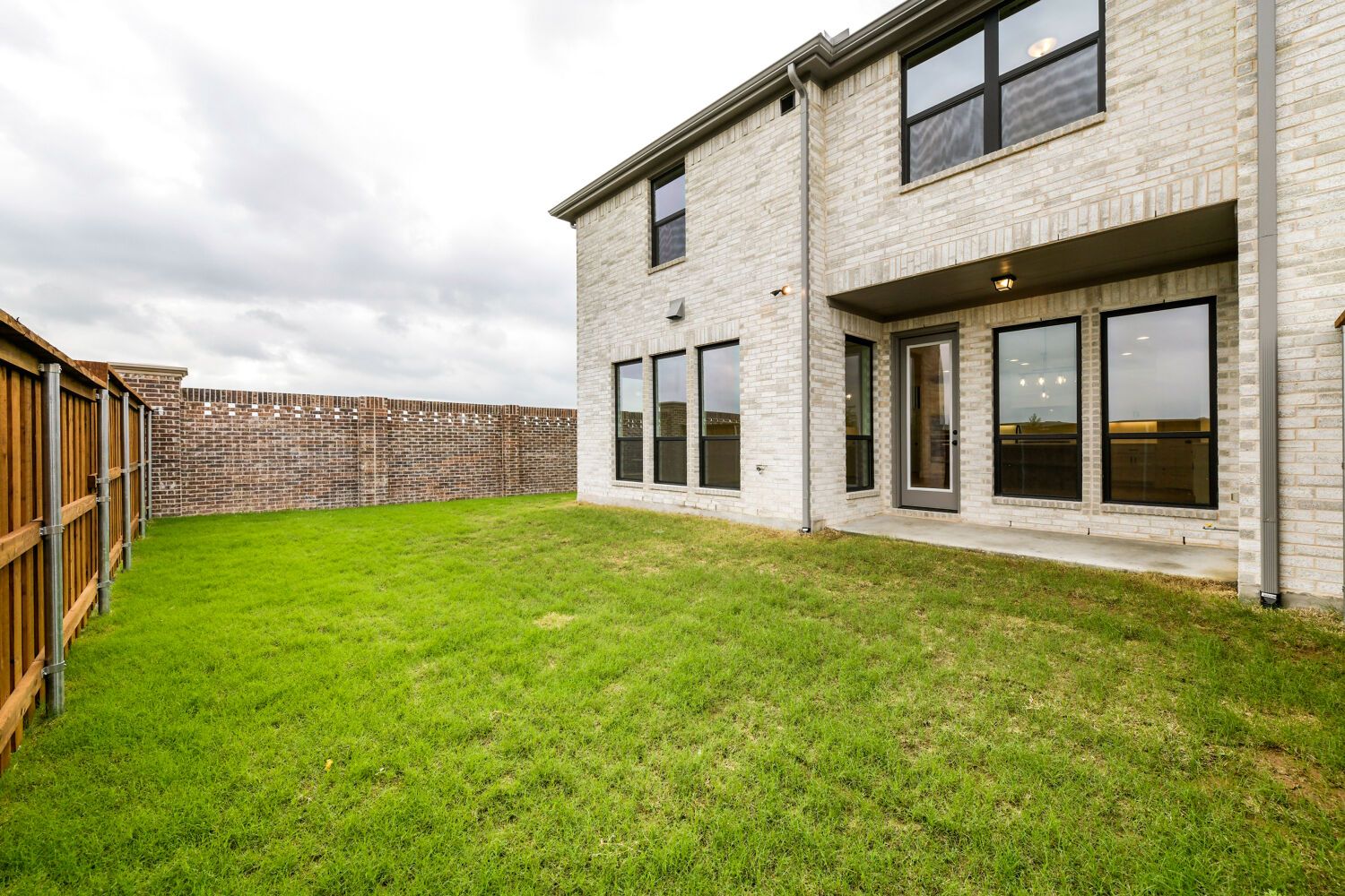 3420 Brocco - Backyard