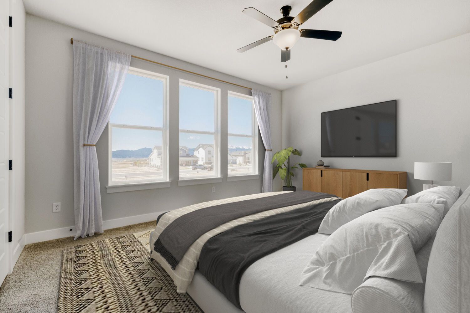 8720 San Diego - Virtually Staged