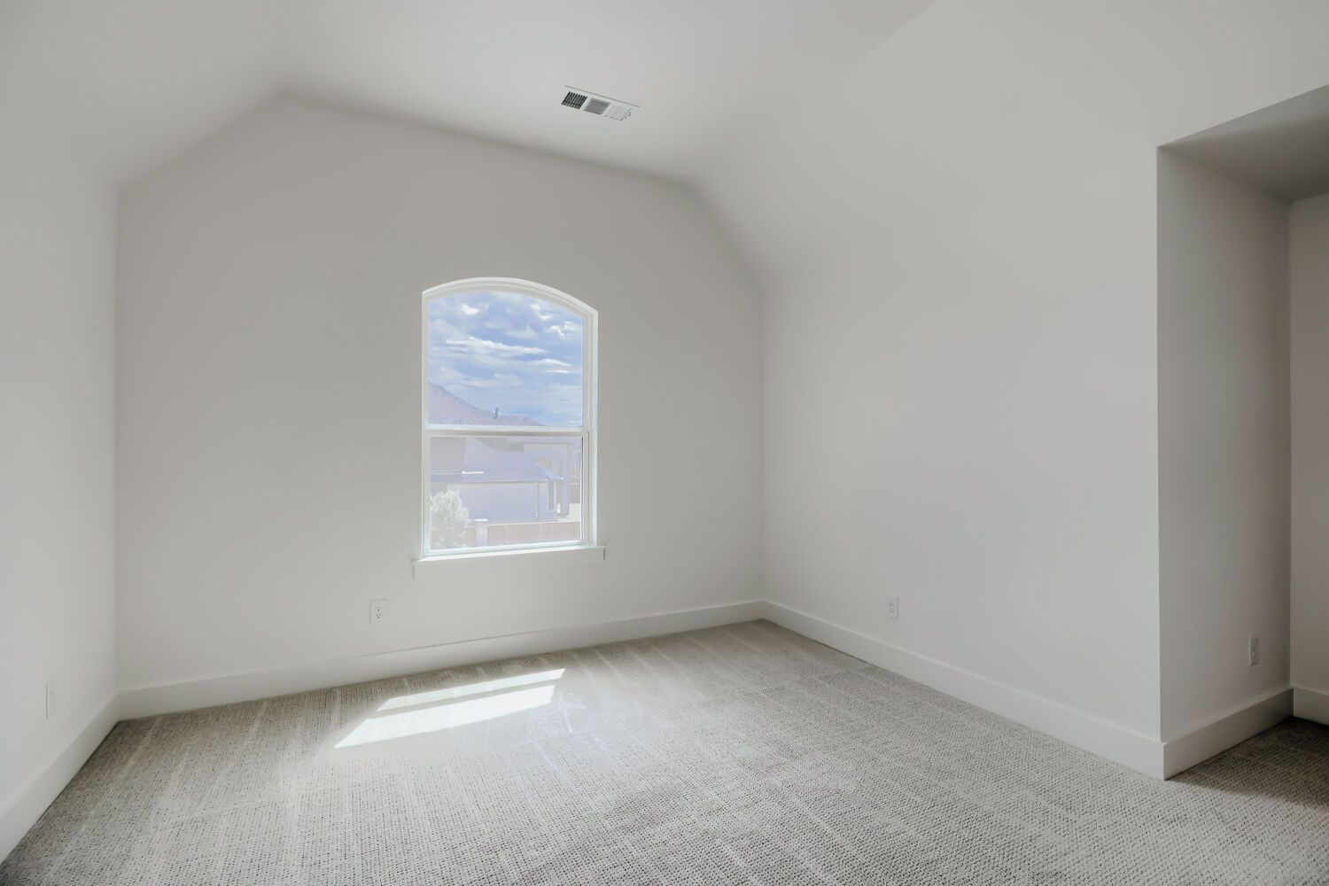 611 Falls - Bedroom