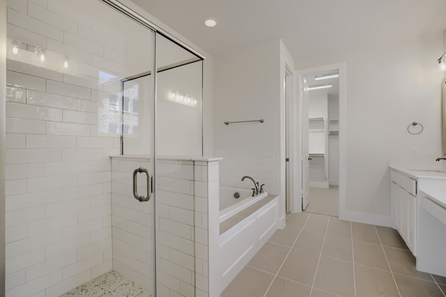 828 Stone - Primary Bathroom