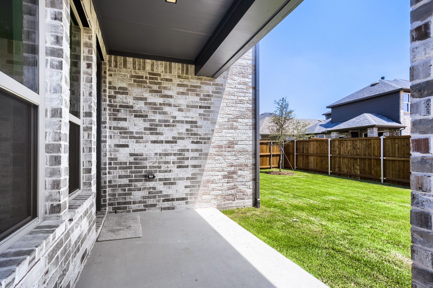 828 Stone - Patio