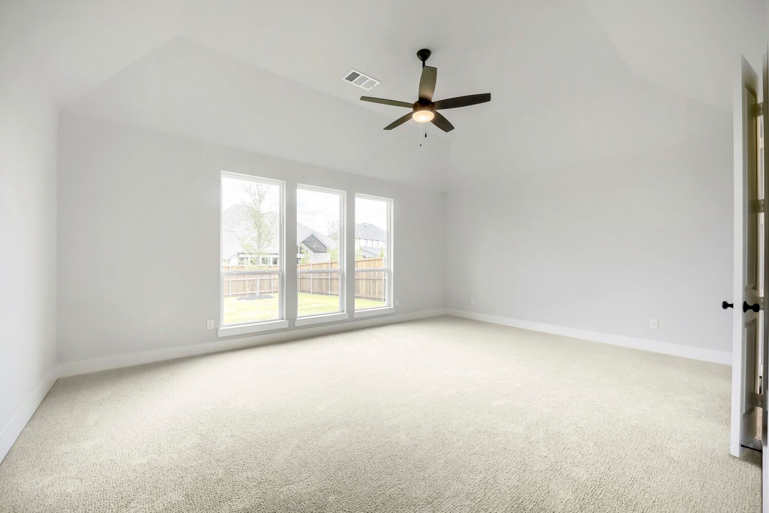799 Mandrake - Primary Bedroom