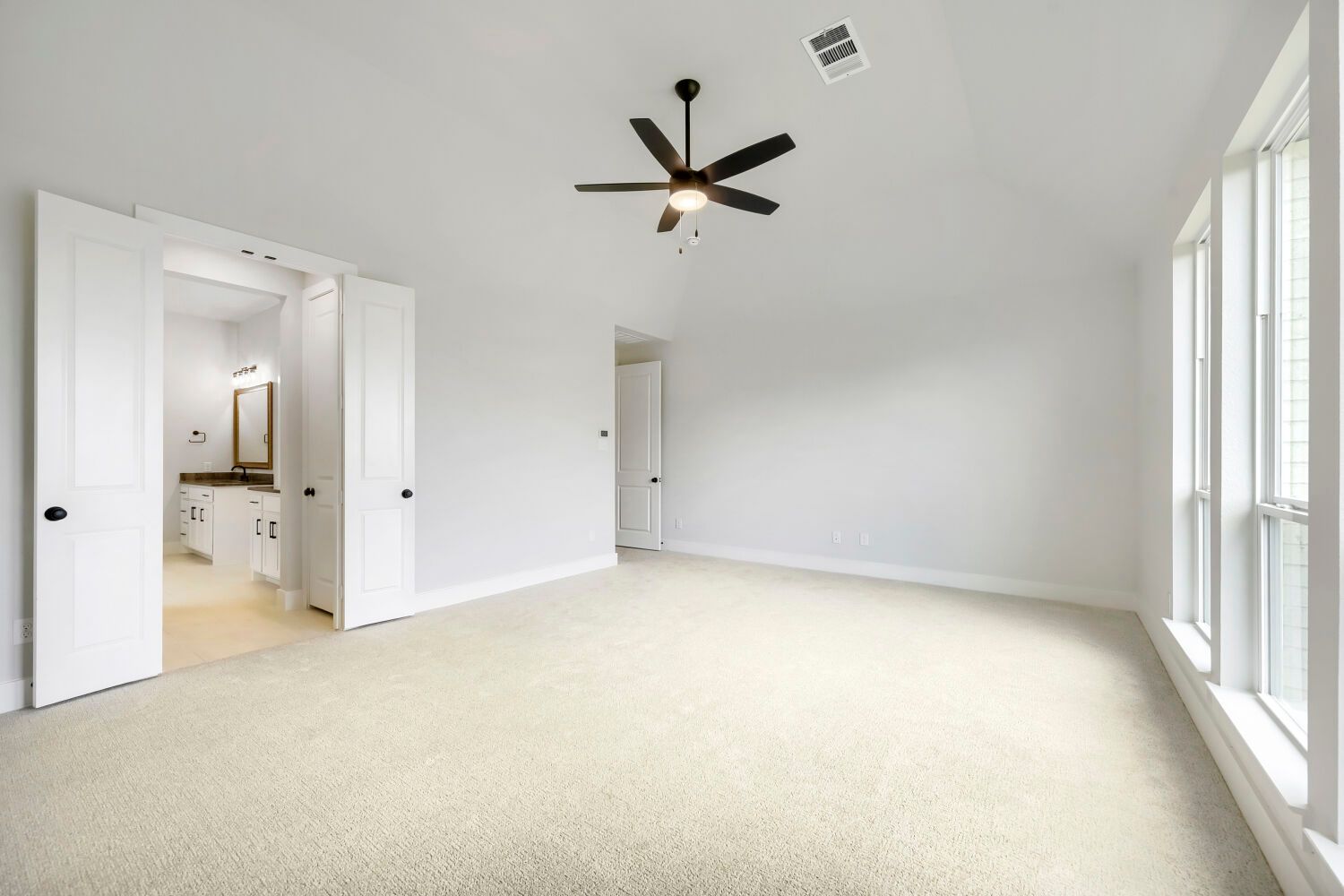 799 Mandrake - Primary Bedroom
