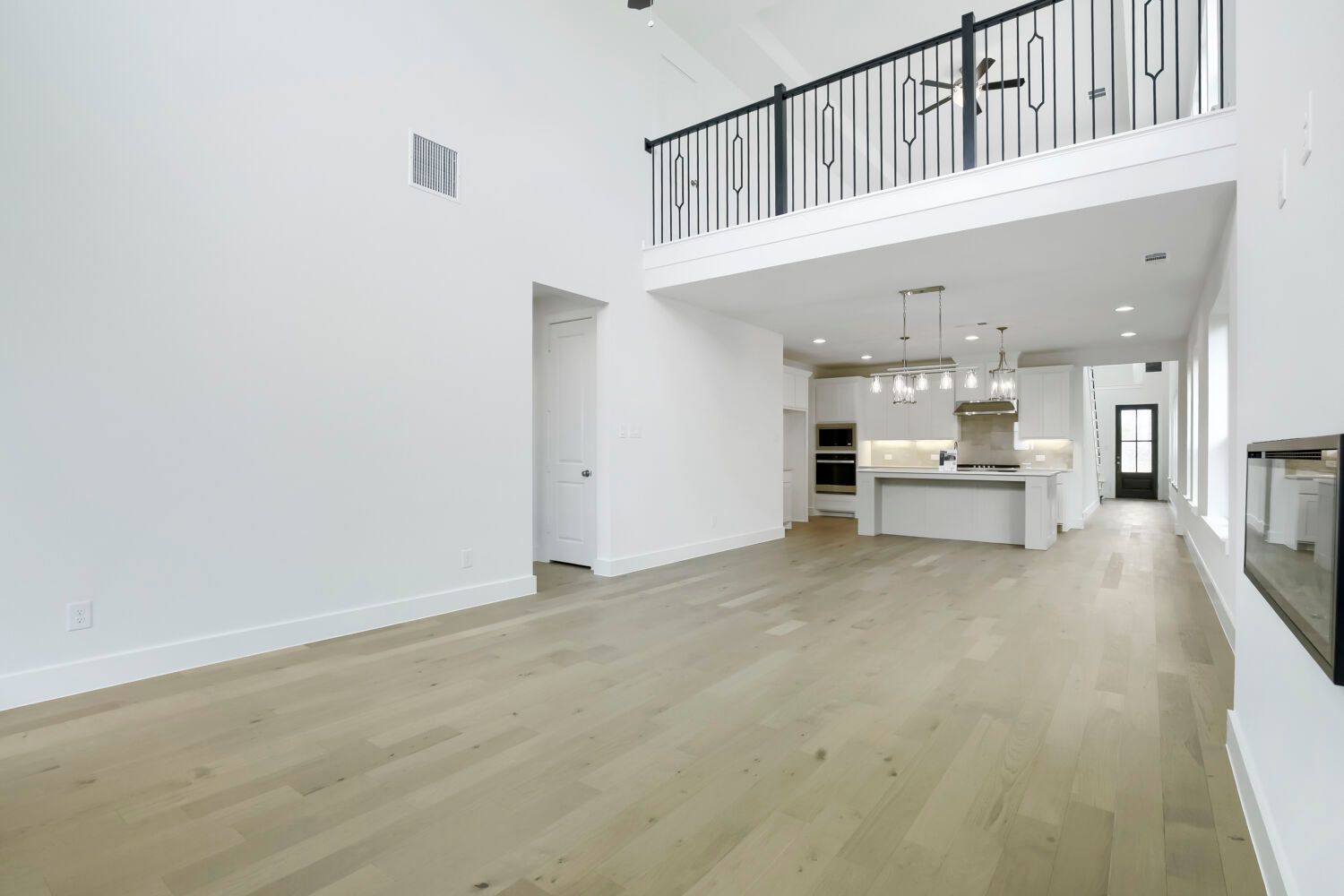 833 Stone Grove - Living Area