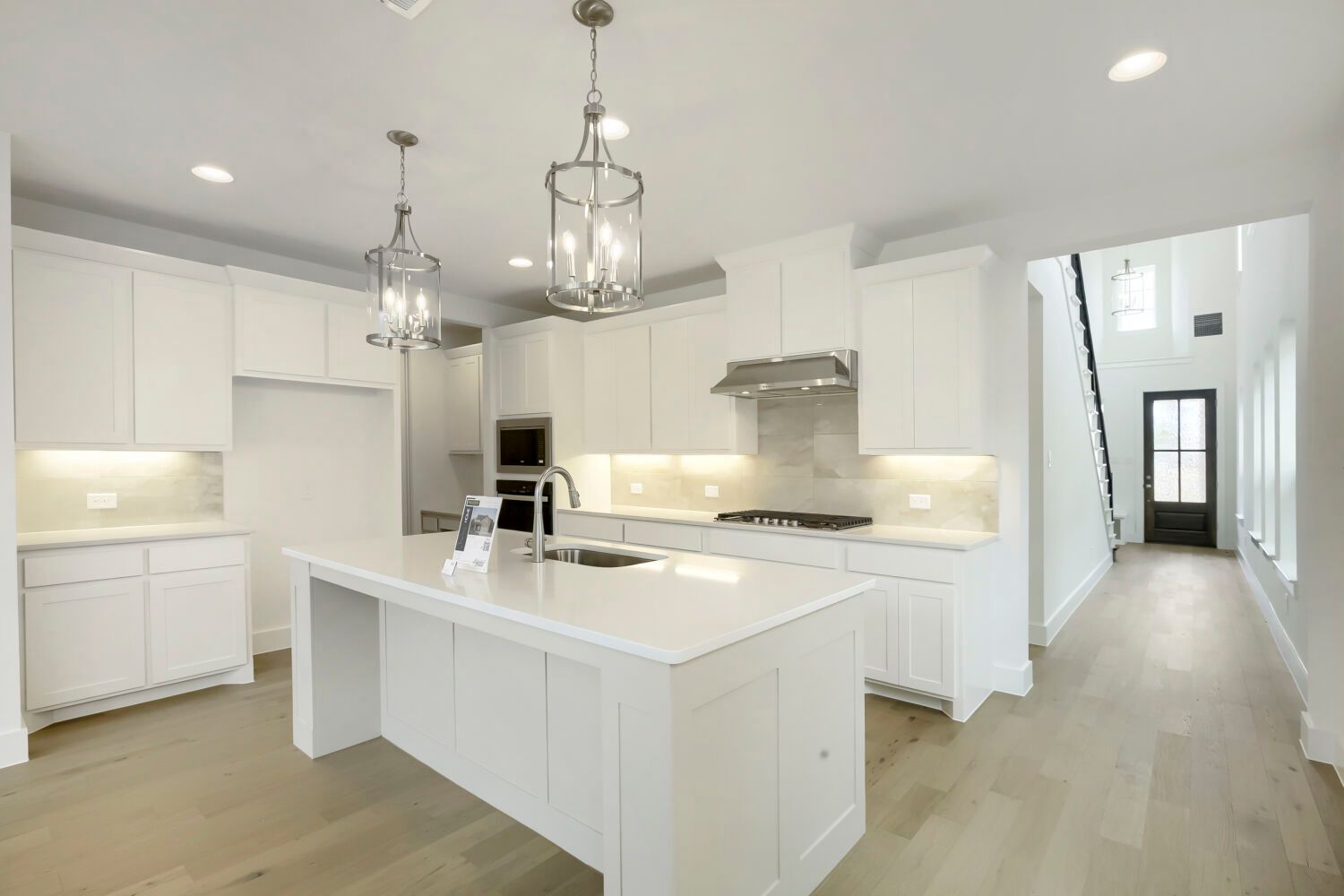 833 Stone Grove - Kitchen