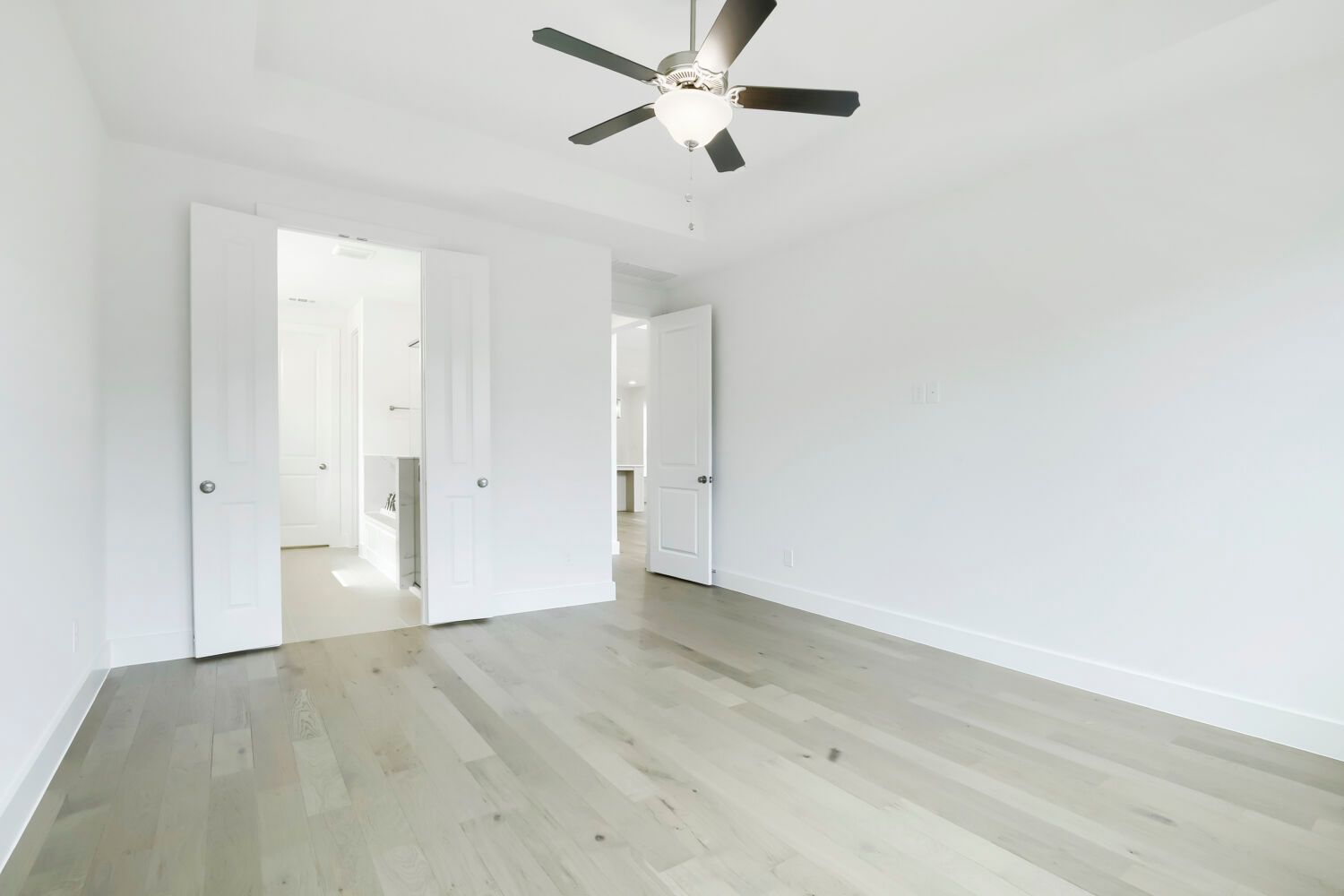 833 Stone Grove - Primary Bedroom
