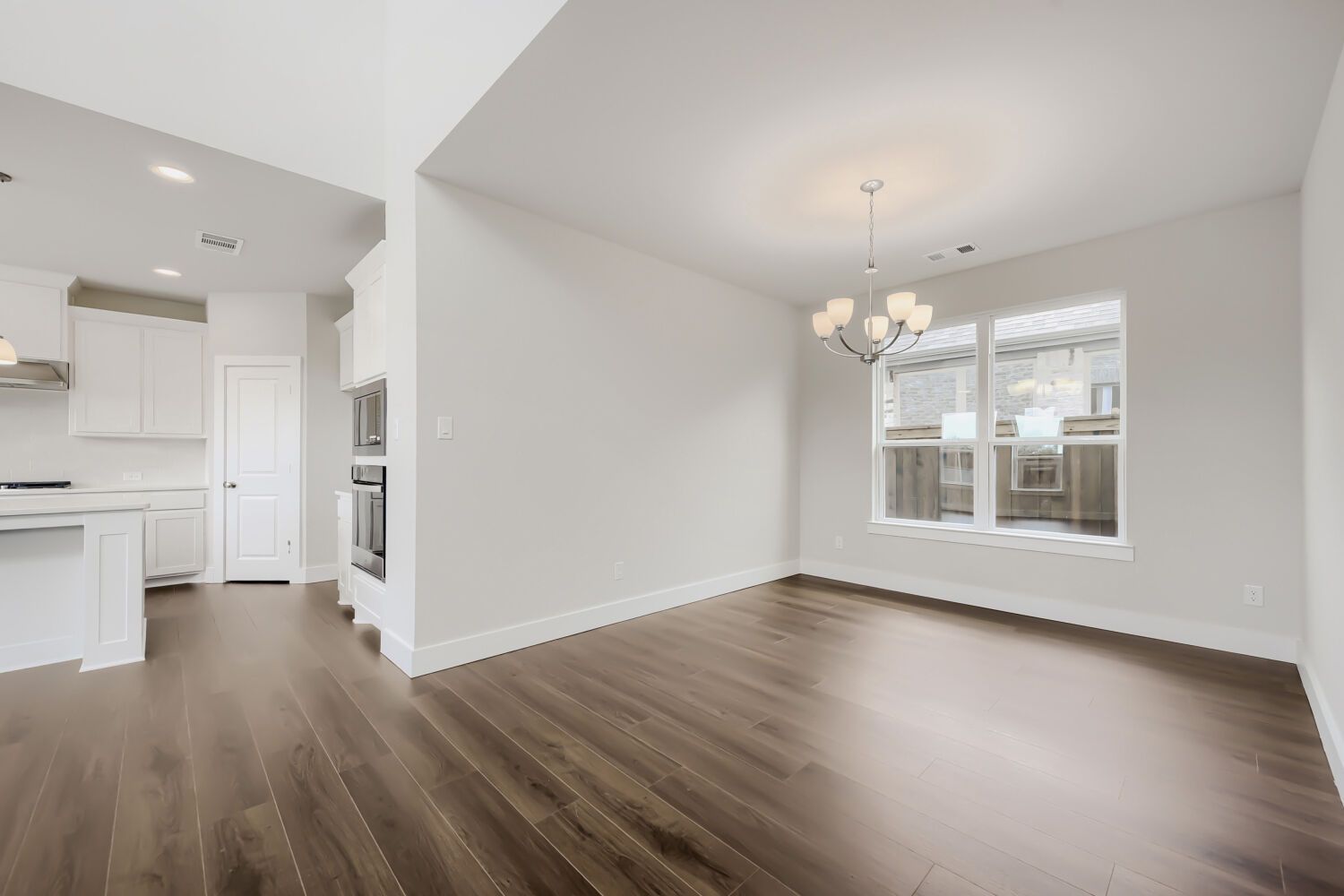Representative photo of dining for Plan 1458