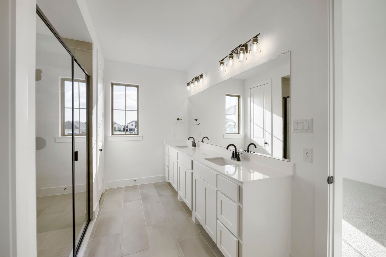 6016 Davis Knoll - Primary Bathroom