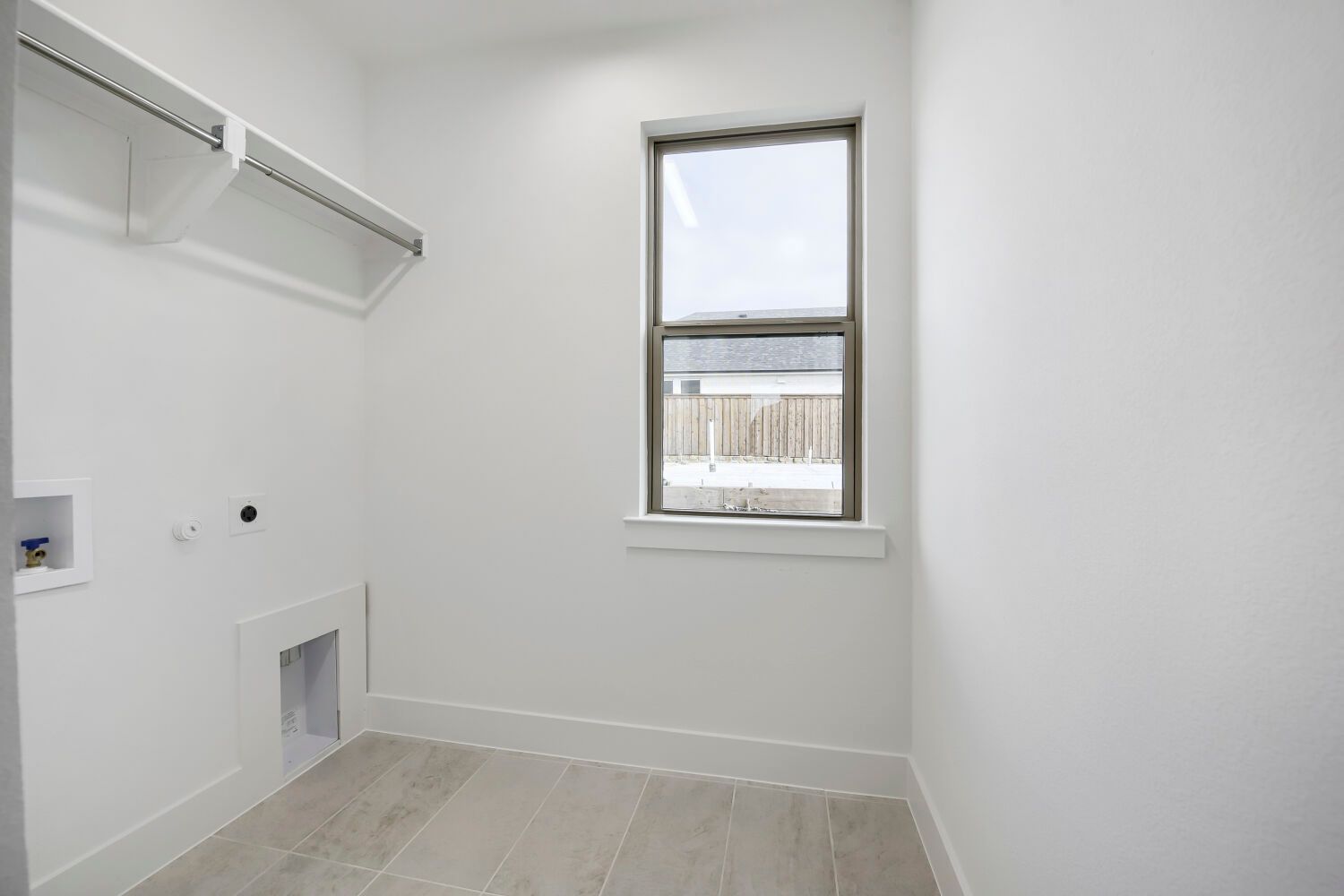 6016 Davis Knoll - Laundry Room