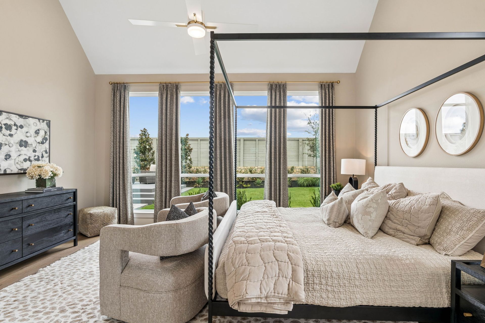 Private Main Retreat with Backyard Views