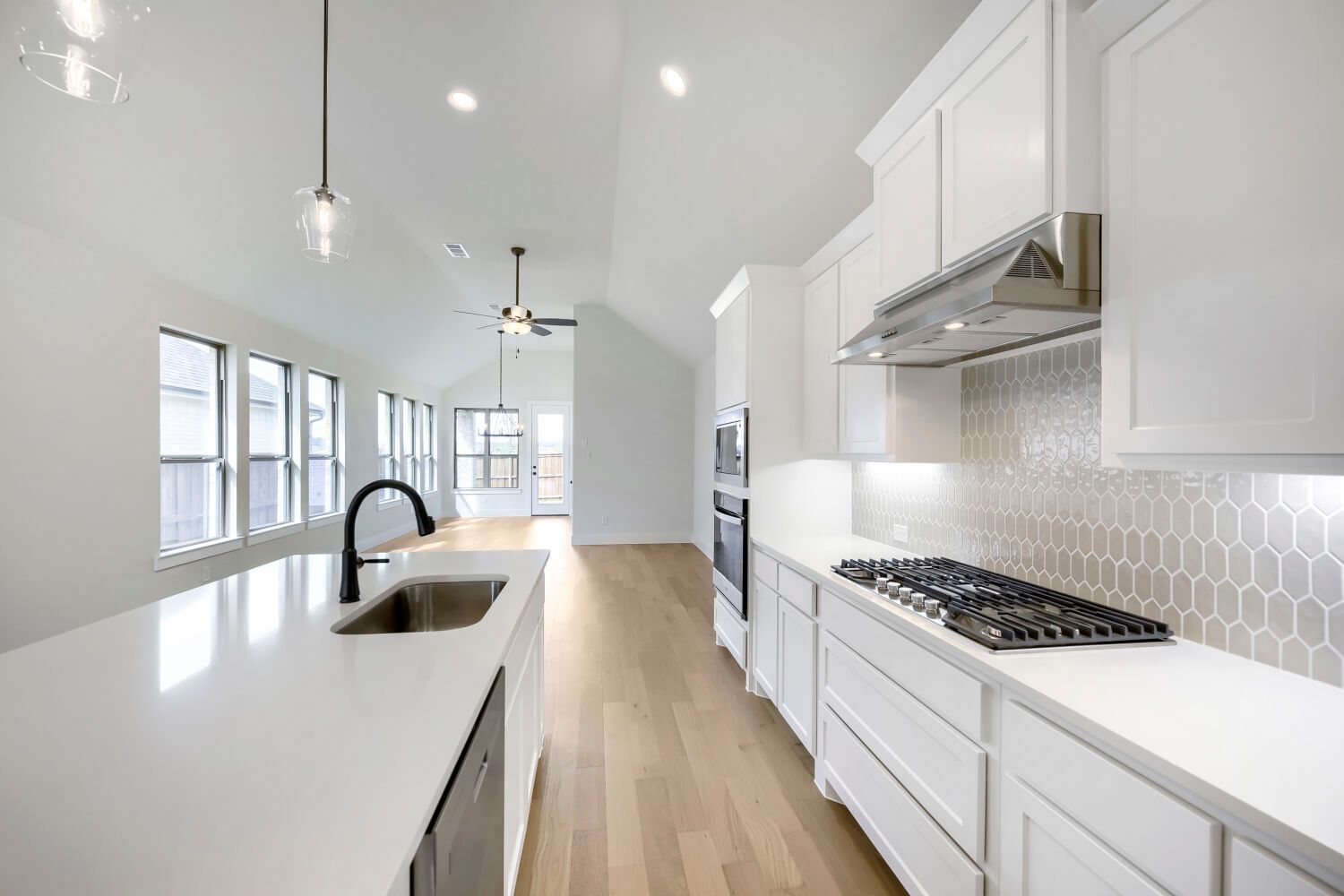 Plan 1451 Kitchen Representative Photo