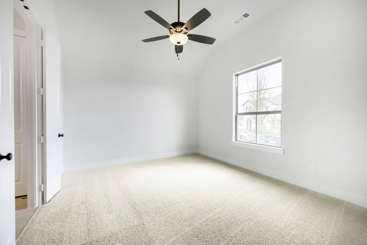 Plan 1451 Main Bedroom Representative Photo