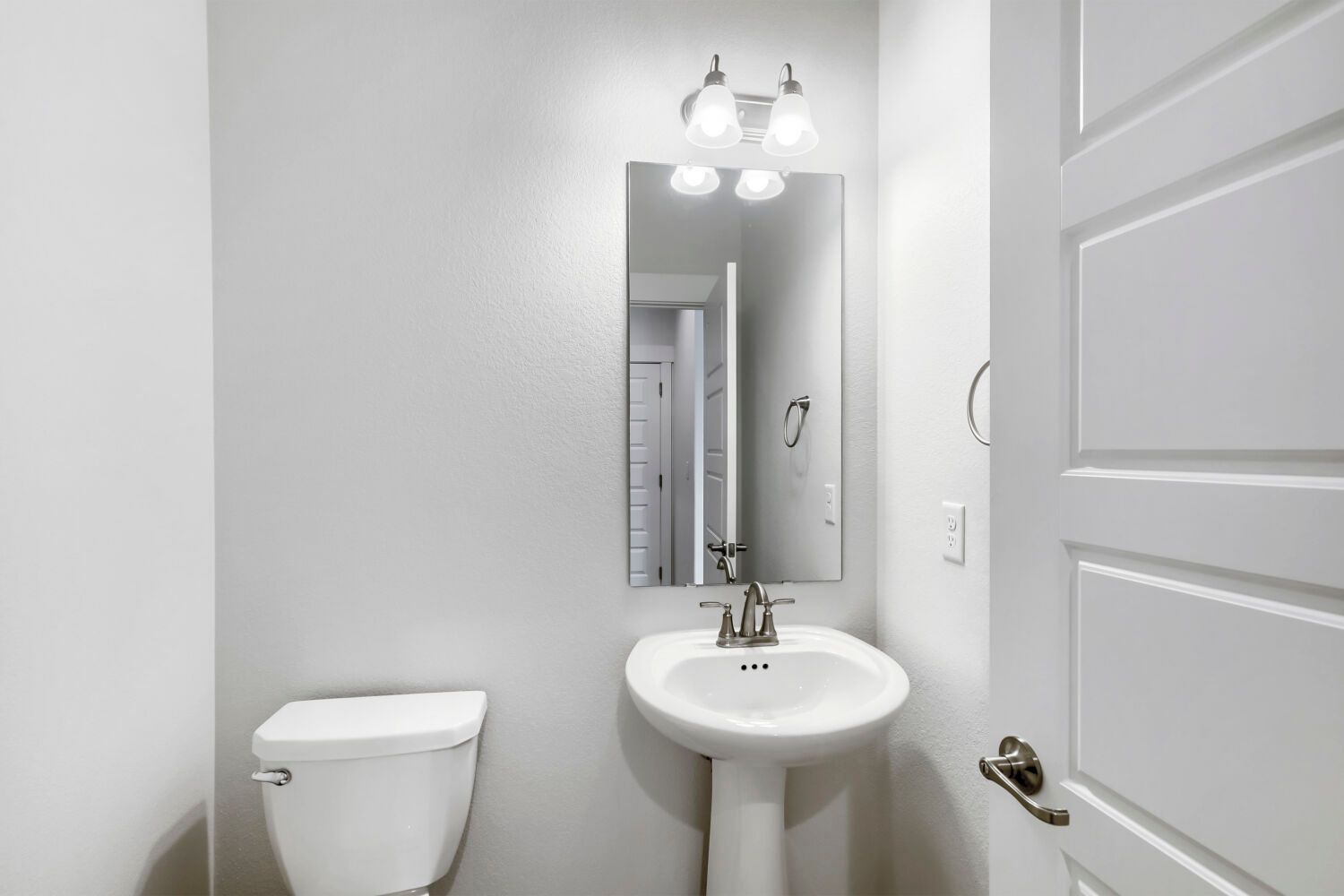 2071 Dusk Court - Powder Bathroom