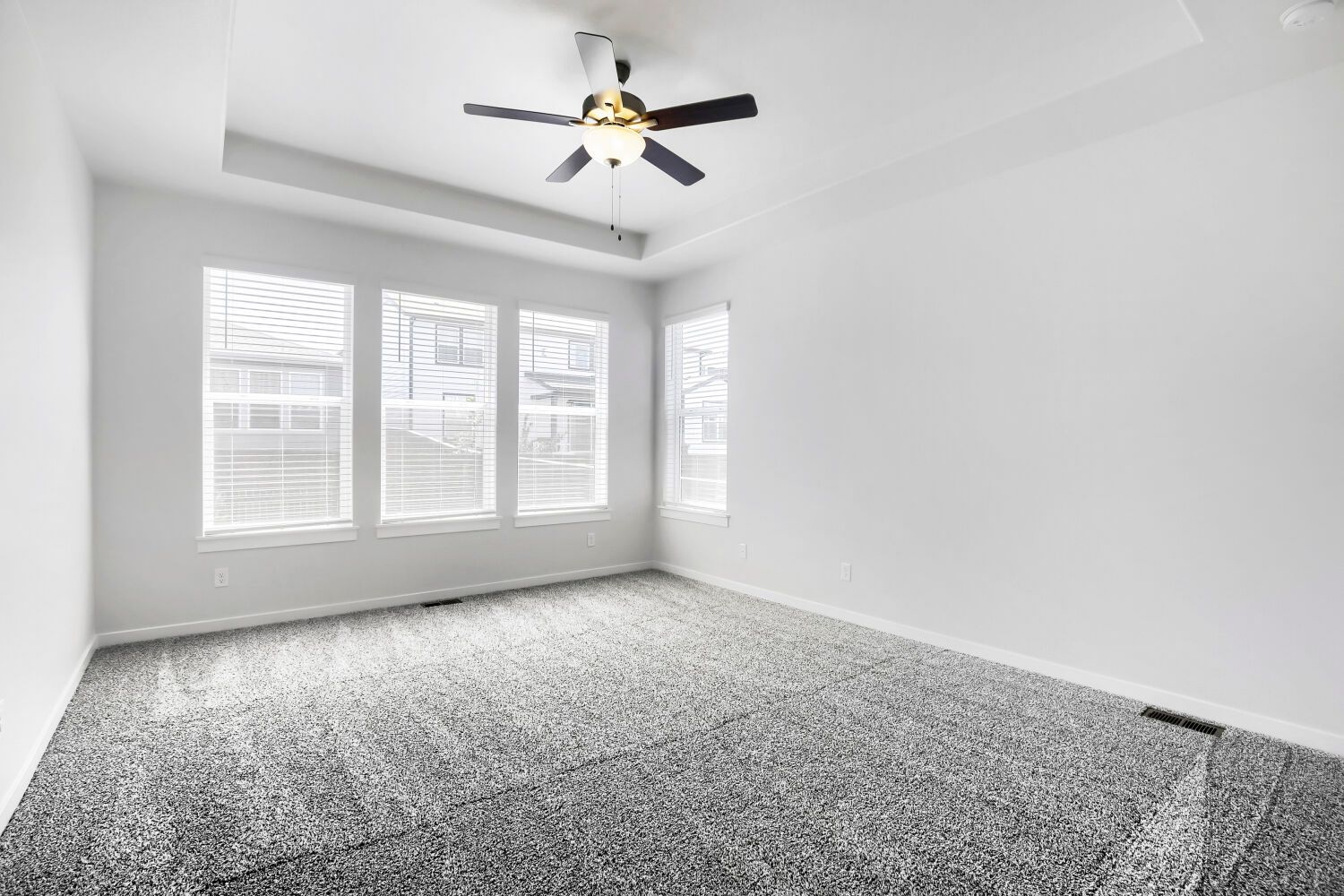 2071 Dusk Court - Primary Bedroom