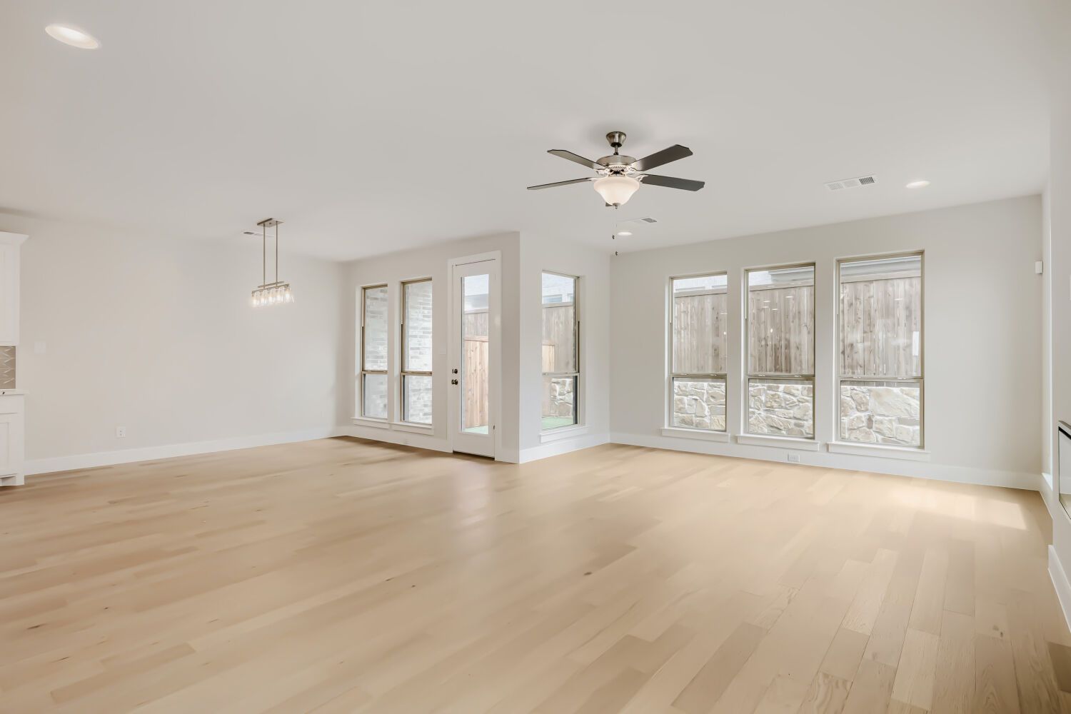 3505 Jester - Living Area