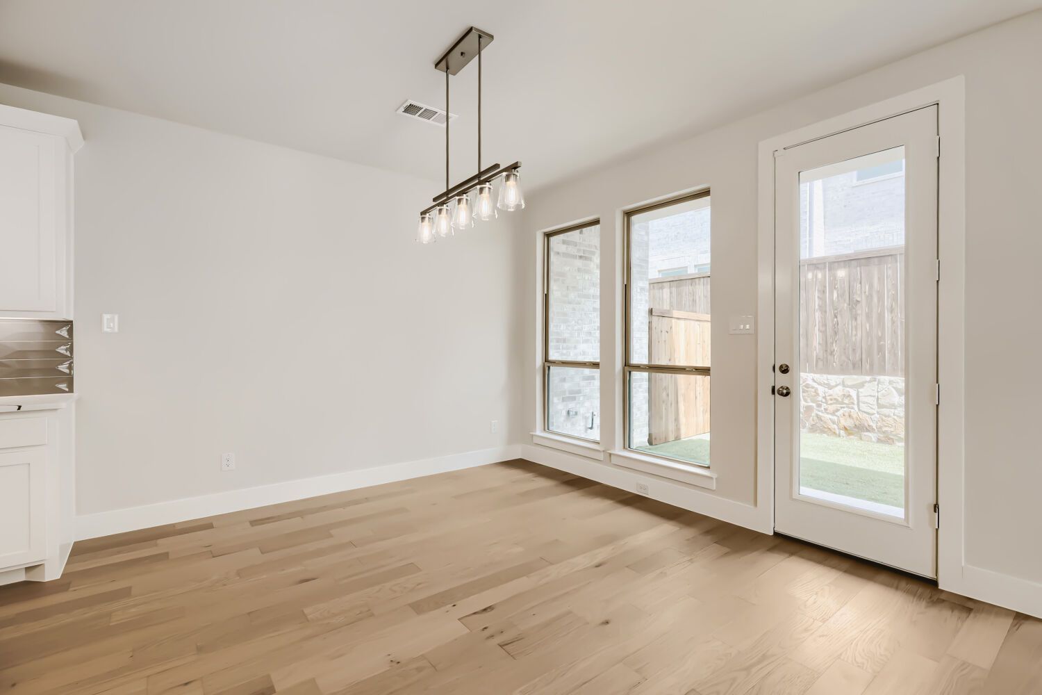 3505 Jester - Dining Area