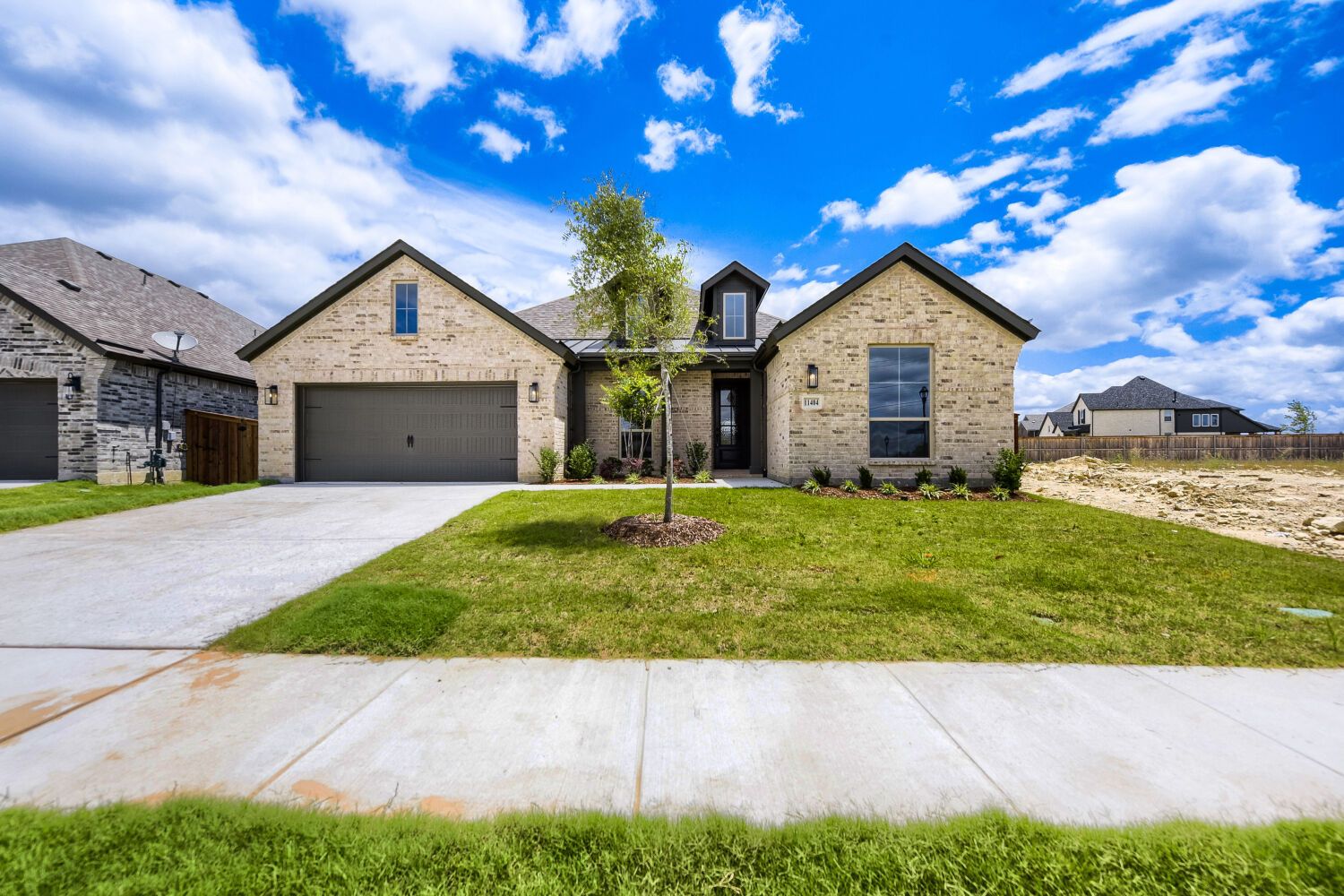 11404 Jackaloe - Front Elevation