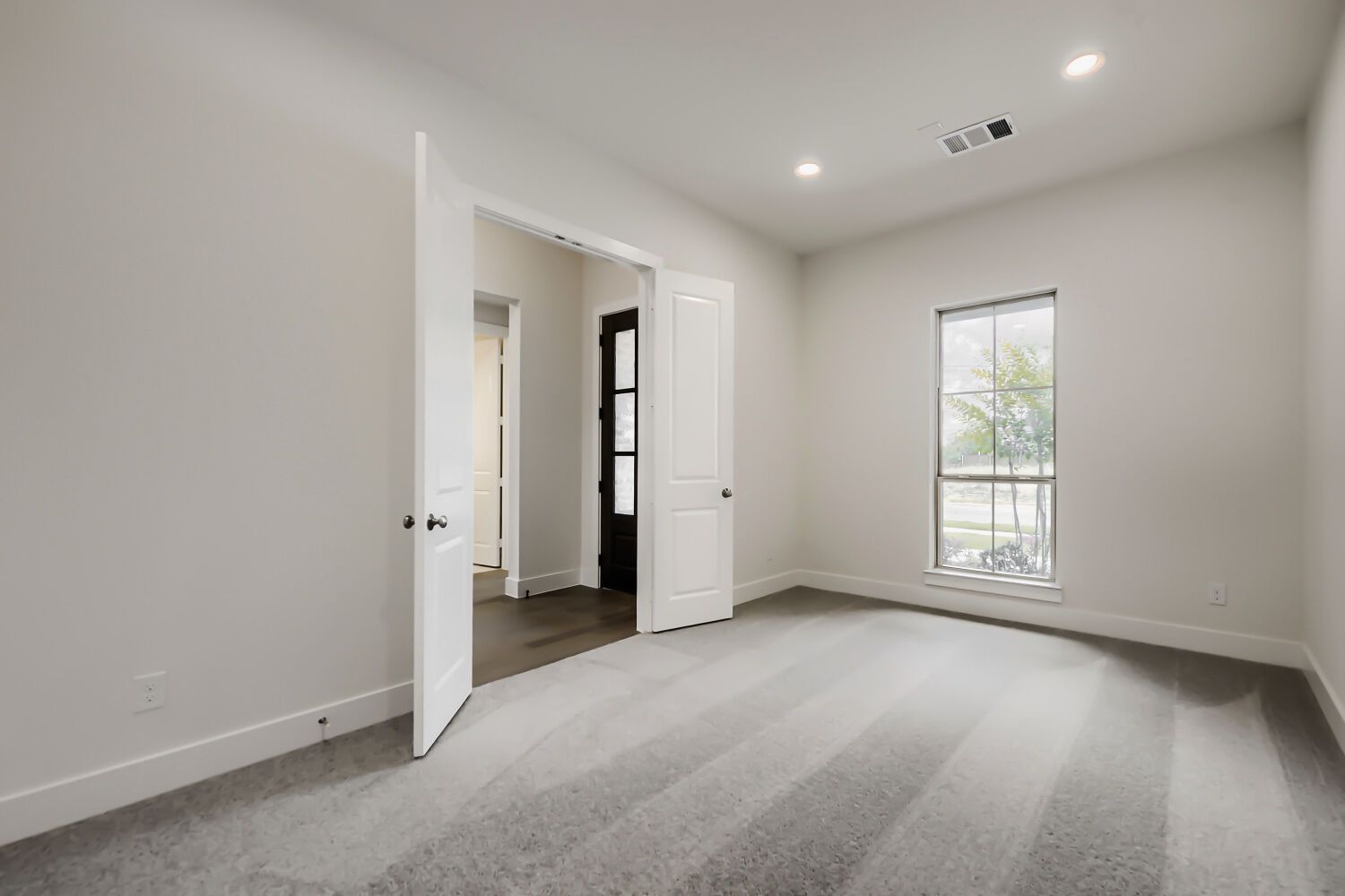 11404 Jackaloe - Study