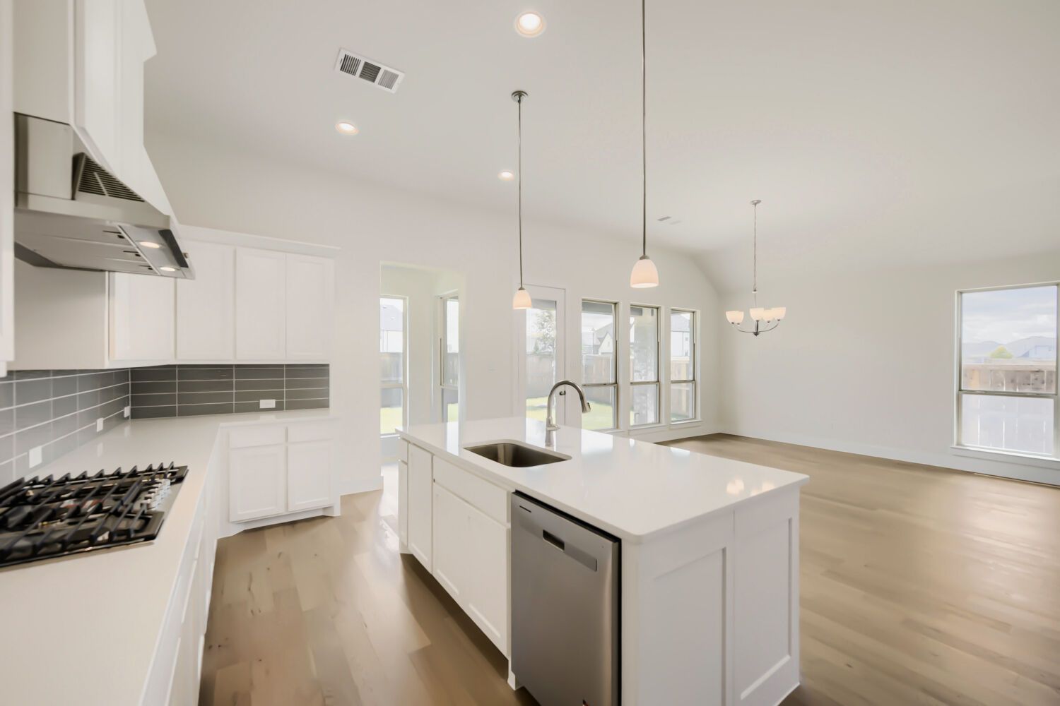 11404 Jackaloe - Kitchen