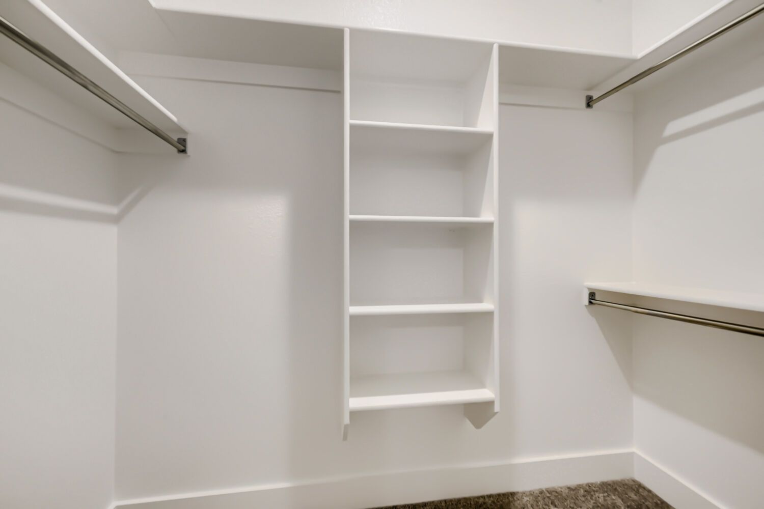 11404 Jackaloe - Main Closet