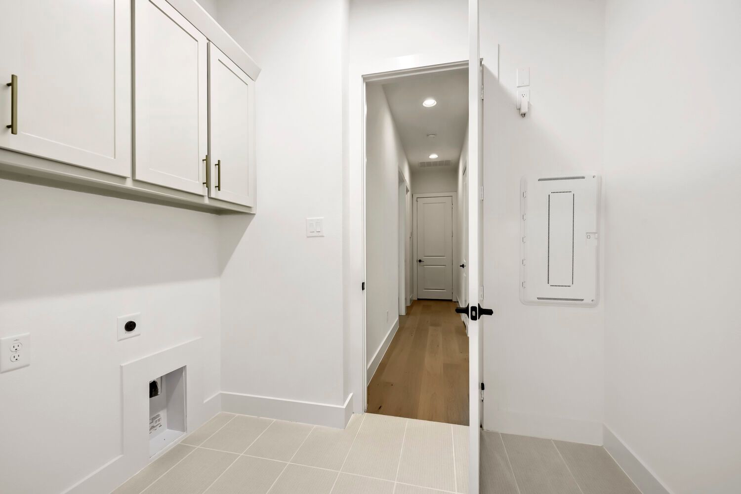 Plan 1645 Representative Photo - Laundry Room