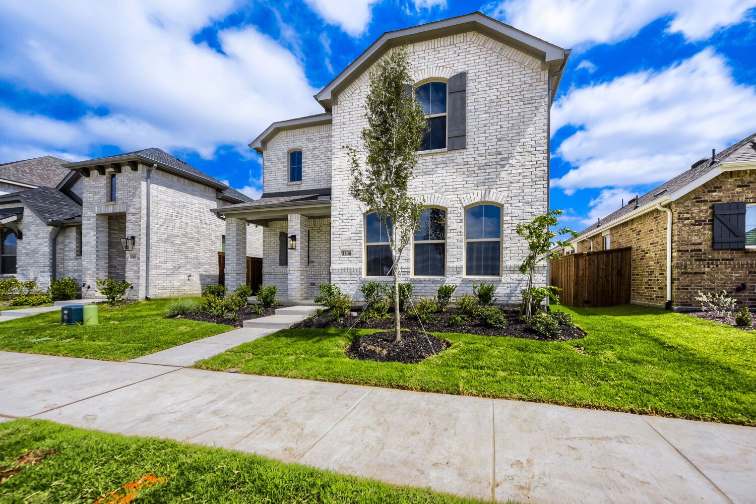 1636 Corrnwall - Front Elevation
