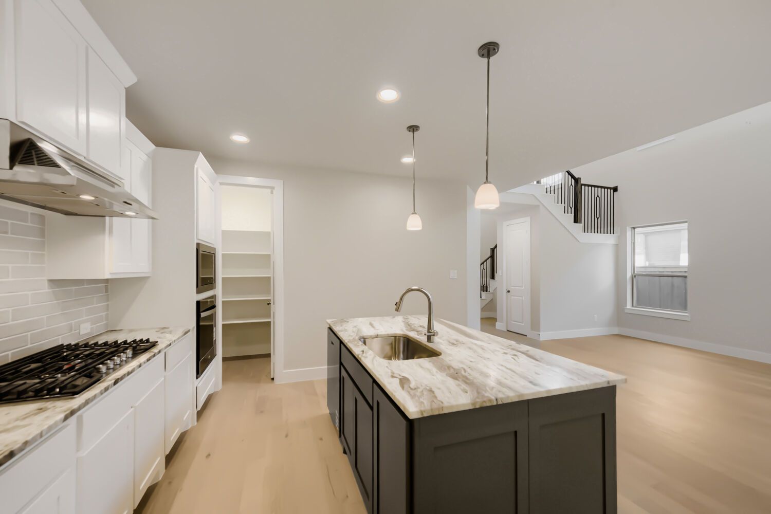 1636 Corrnwall - Kitchen