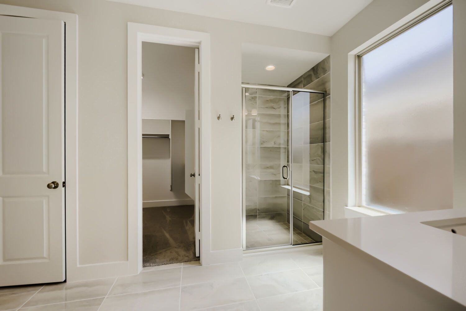 1636 Corrnwall - Main Bathroom