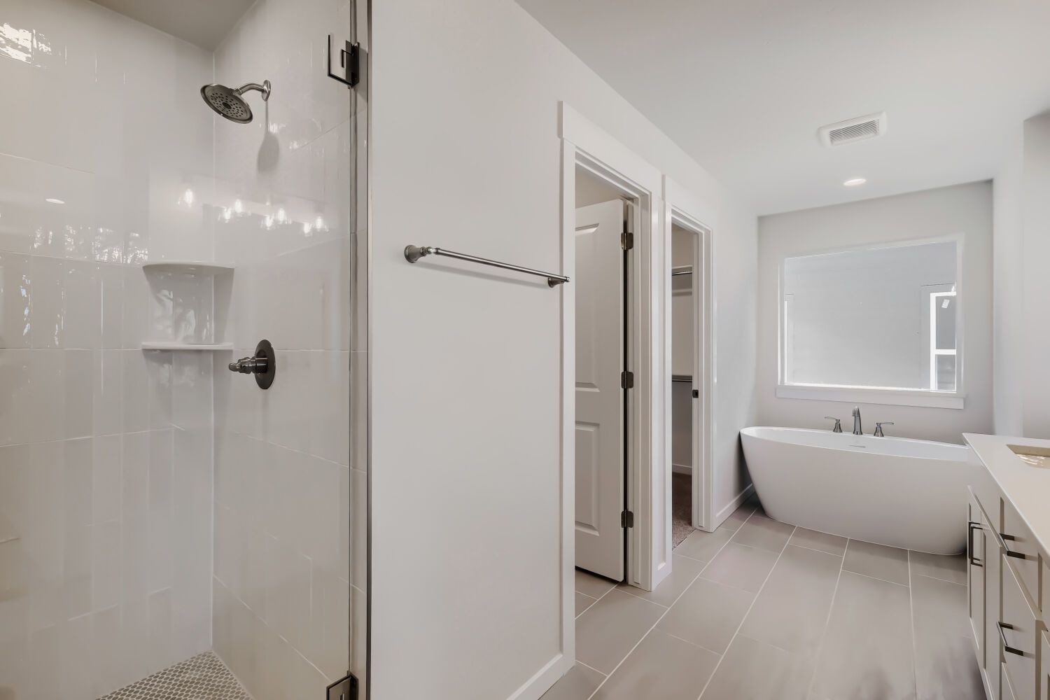 7935 Schoolhouse - Primary Bathroom