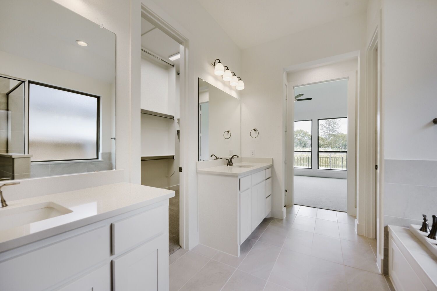 11465 Wulstone - Primary Bathroom
