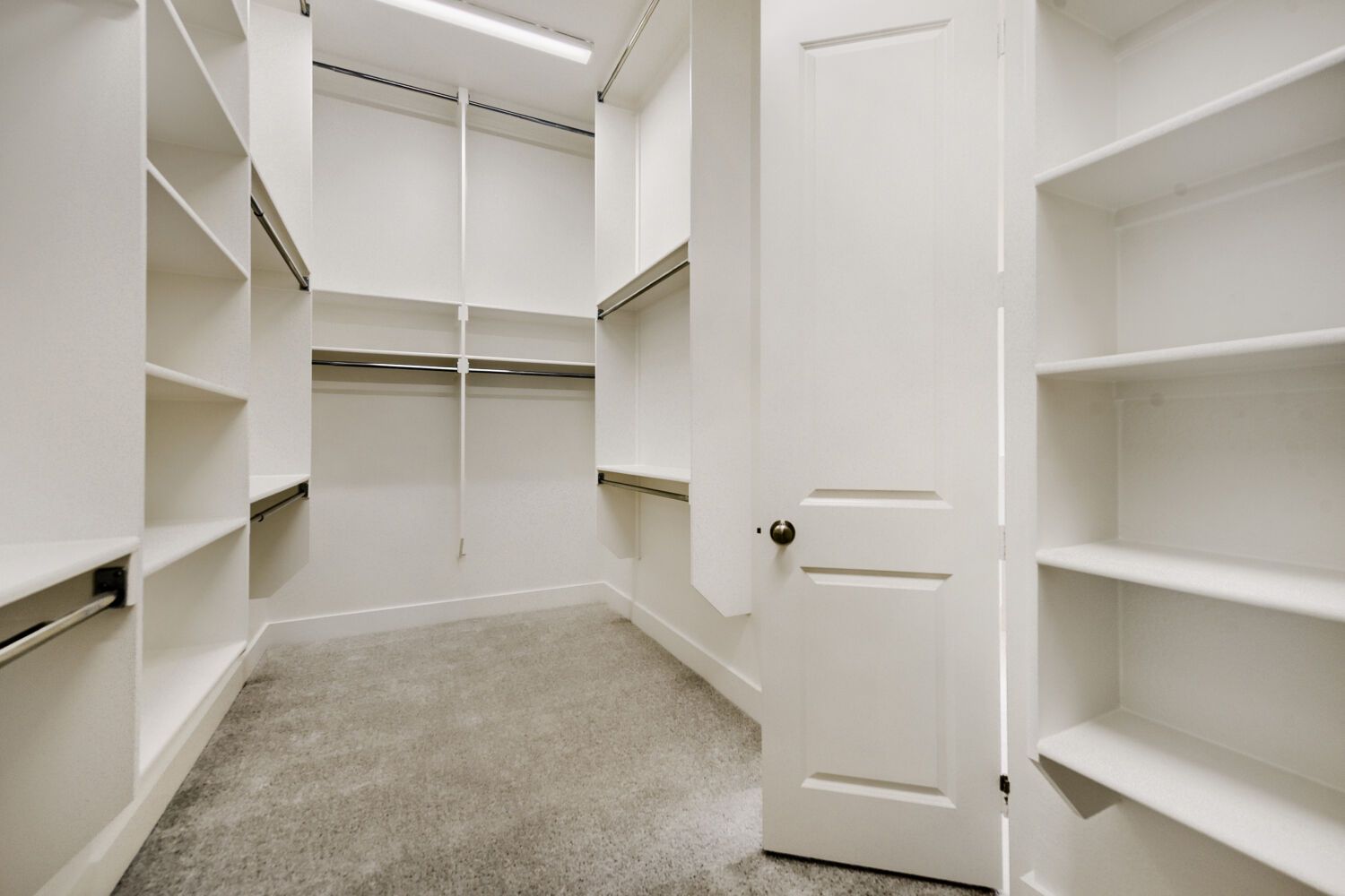 11465 Wulstone - Primary Closet