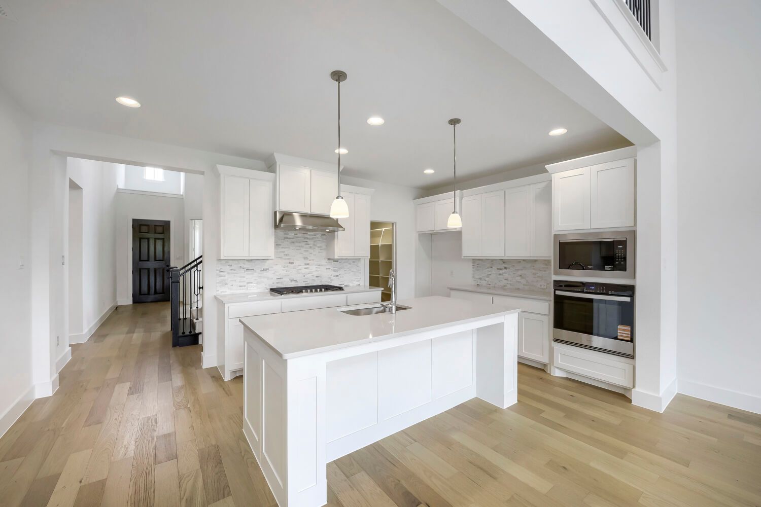 11329 Bratton - Kitchen