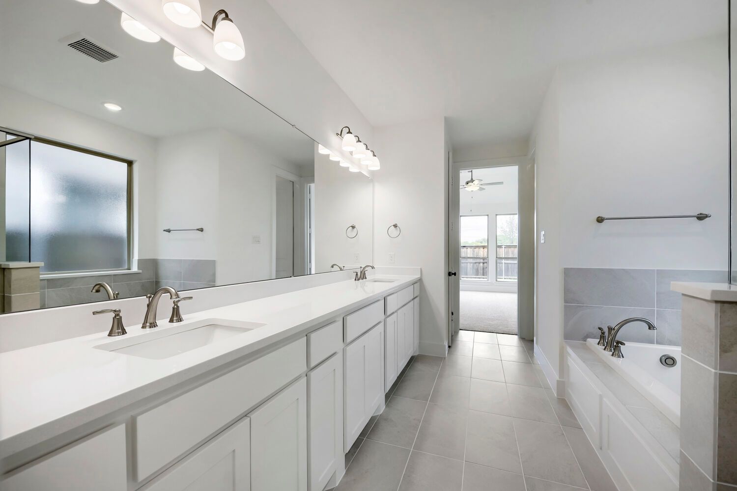 11329 Bratton - Primary Bathroom