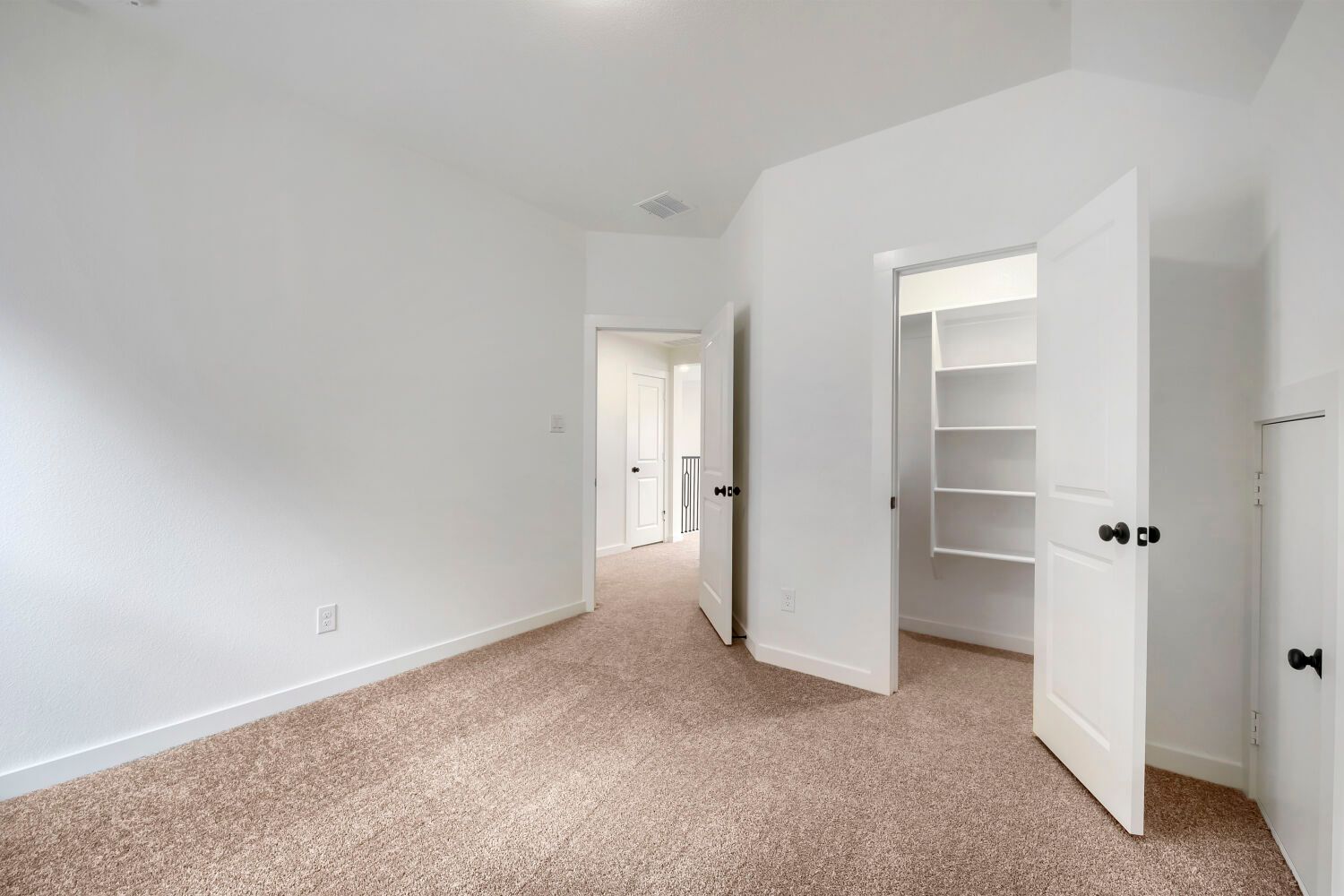 11329 Bratton - Bedroom